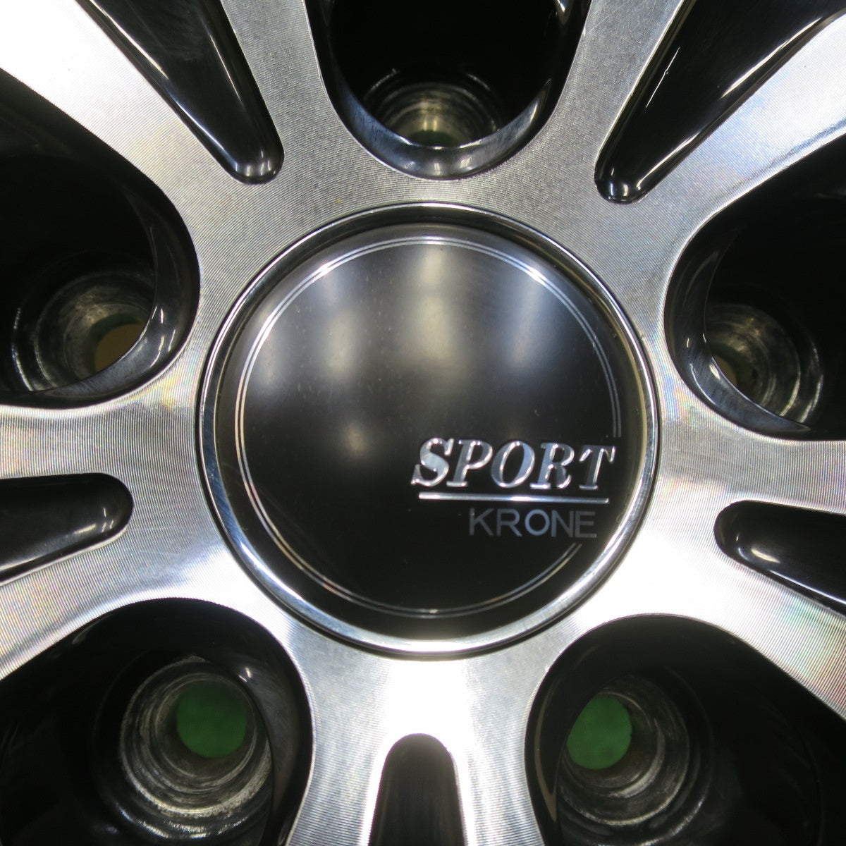 バリ溝！22年！キレイ！9.5分★スタッドレス 215/55R17 ヨコハマ アイスガード iG60 SPORT KRONE スポルト クローネ 17インチ PCD114.3/5H★5100704イス