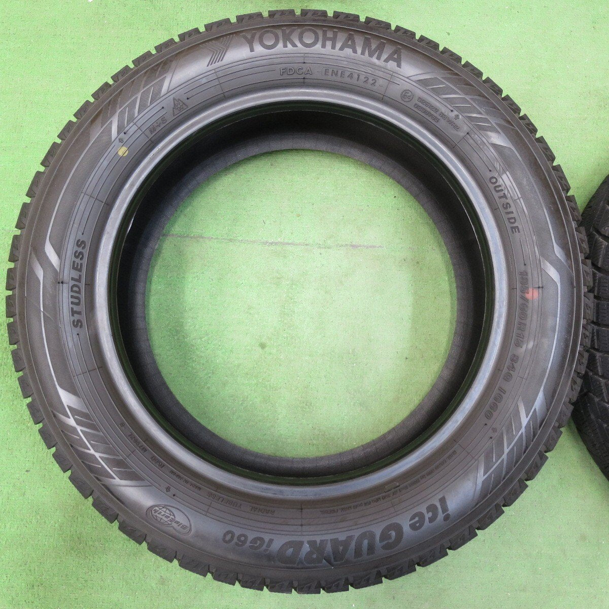 バリ溝！22年！ほぼ10分★スタッドレス 185/60R15 ヨコハマ アイスガード iG60 タイヤ 15インチ アクア ポルテ シエンタ フィールダー フィット シャトル 等★5032803イスタ