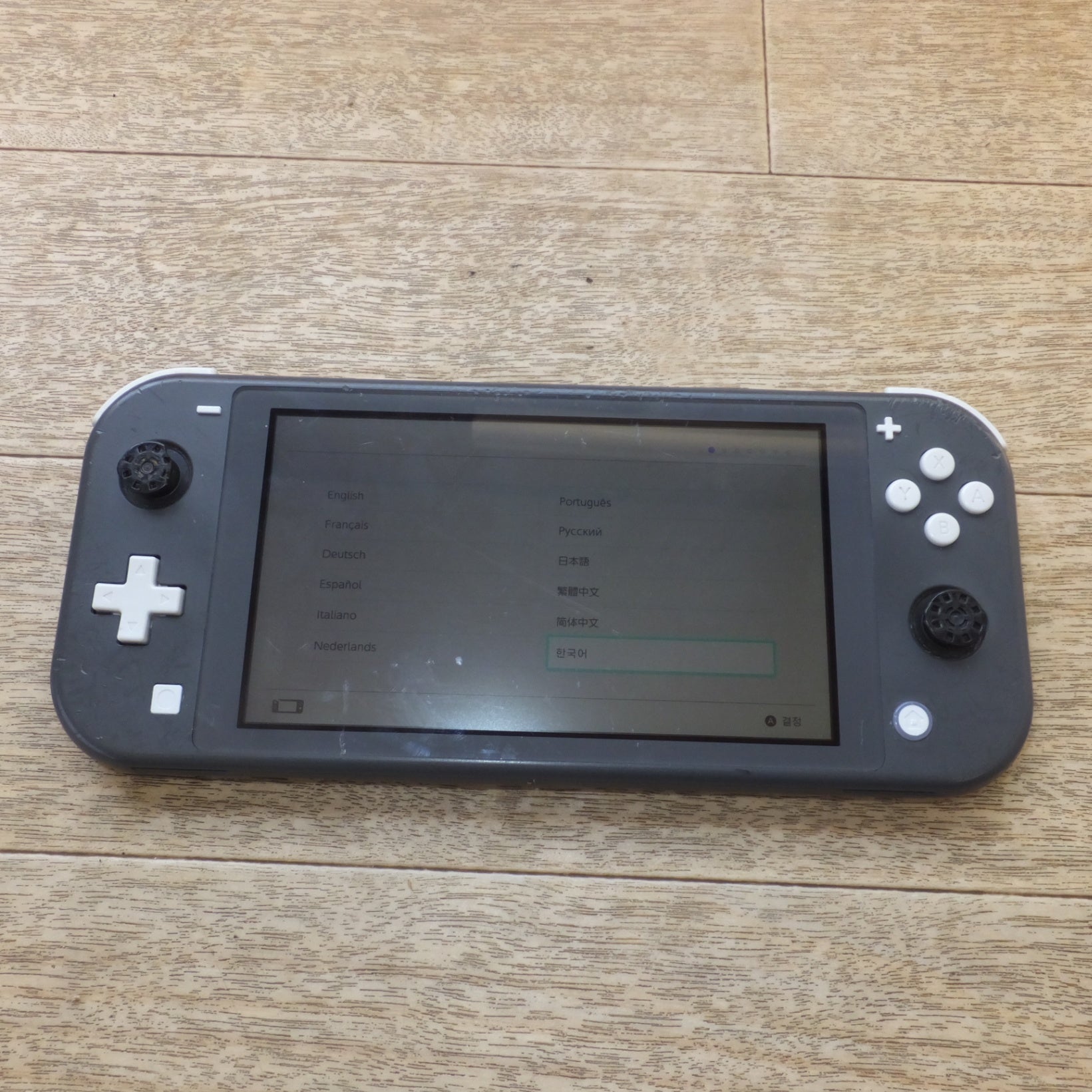 Nintendo Switch Liteグレージャンク品電源不良スティック欠品 Nintendo Switch Liteグレージャンク品電源不良スティック欠品