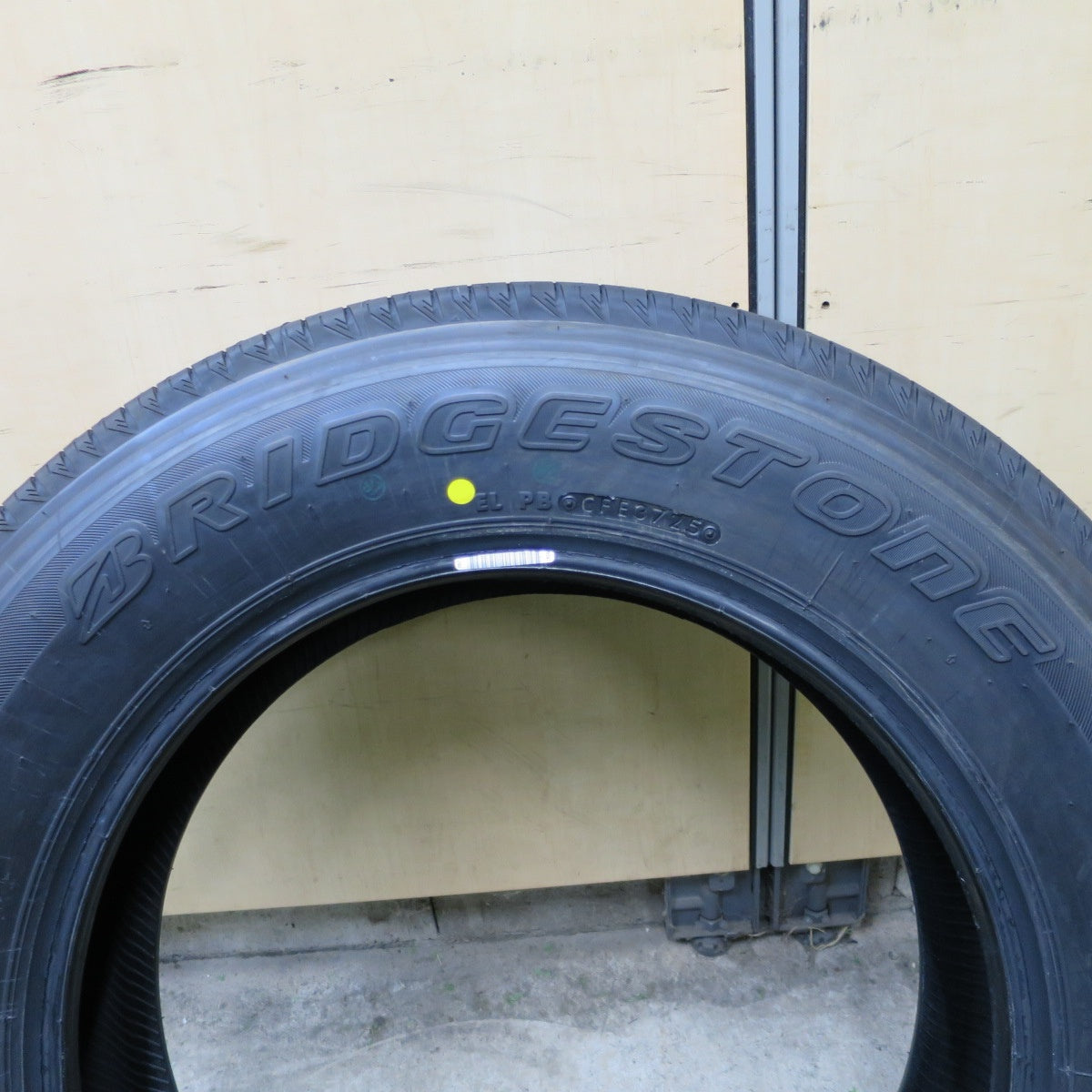 新車外し！25年！1本★ジムニー 175/80R16 ブリヂストン デューラー H/L 852 DUELER タイヤ 16インチ★6030902NGノタ