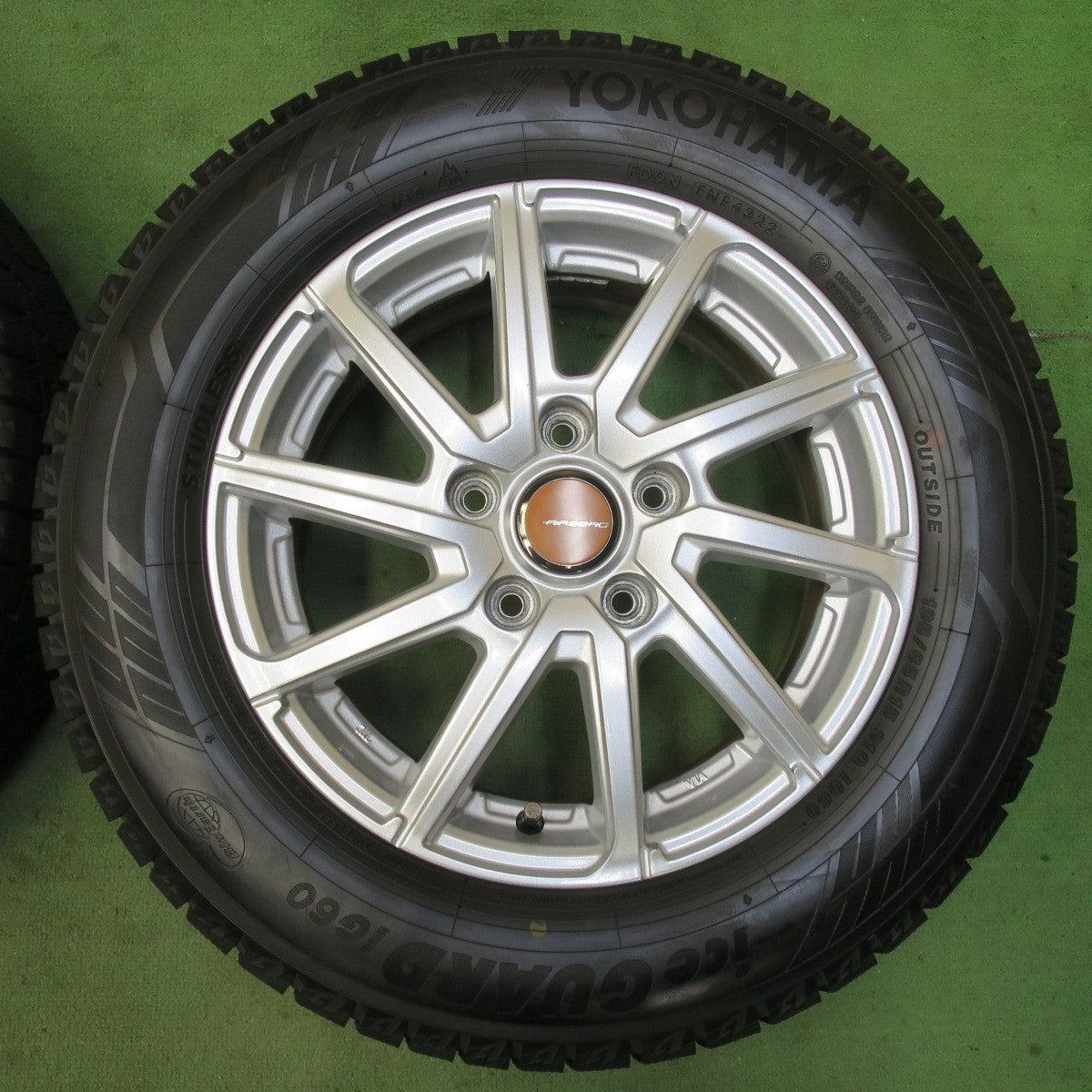 バリ溝！22年！キレイ！ほぼ10分★スタッドレス 195/65R15 ヨコハマ アイスガード iG60 AIRBERG LAUREN エアベルグ ローレン 15インチ PCD114.3/5H★5093011イス