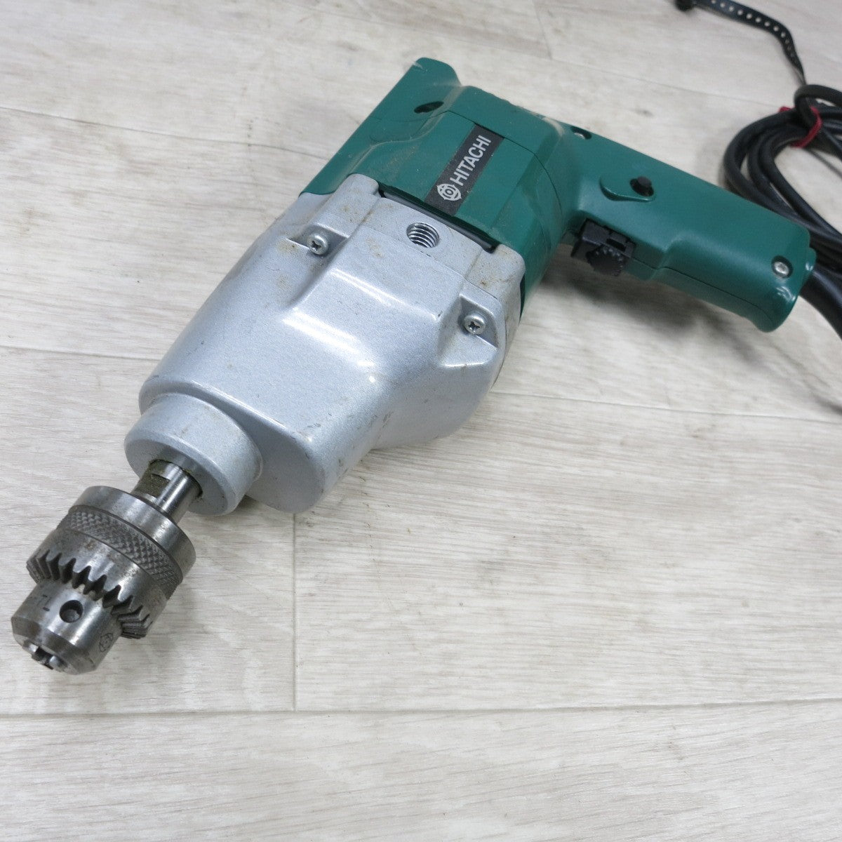 [送料無料] ◆日立工機 5mm タッパ 100V UT5V 本体のみ 鋼材 タップ固定 ねじ切り ネジ立て 切削 タッパー 電動 工具◆