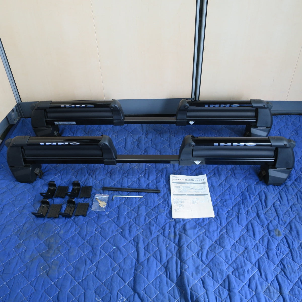 [送料無料] キレイ☆INNO. ルーフ キャリア RH688 イノー スキー スノーボード キャリア スノボ☆