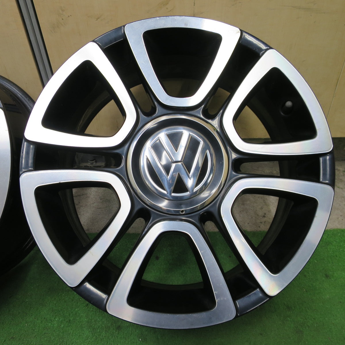 4本価格★フォルクス ワーゲン up! アップ 純正 ホイール 16インチ 16×6J PCD100/4H★6041002NGホ