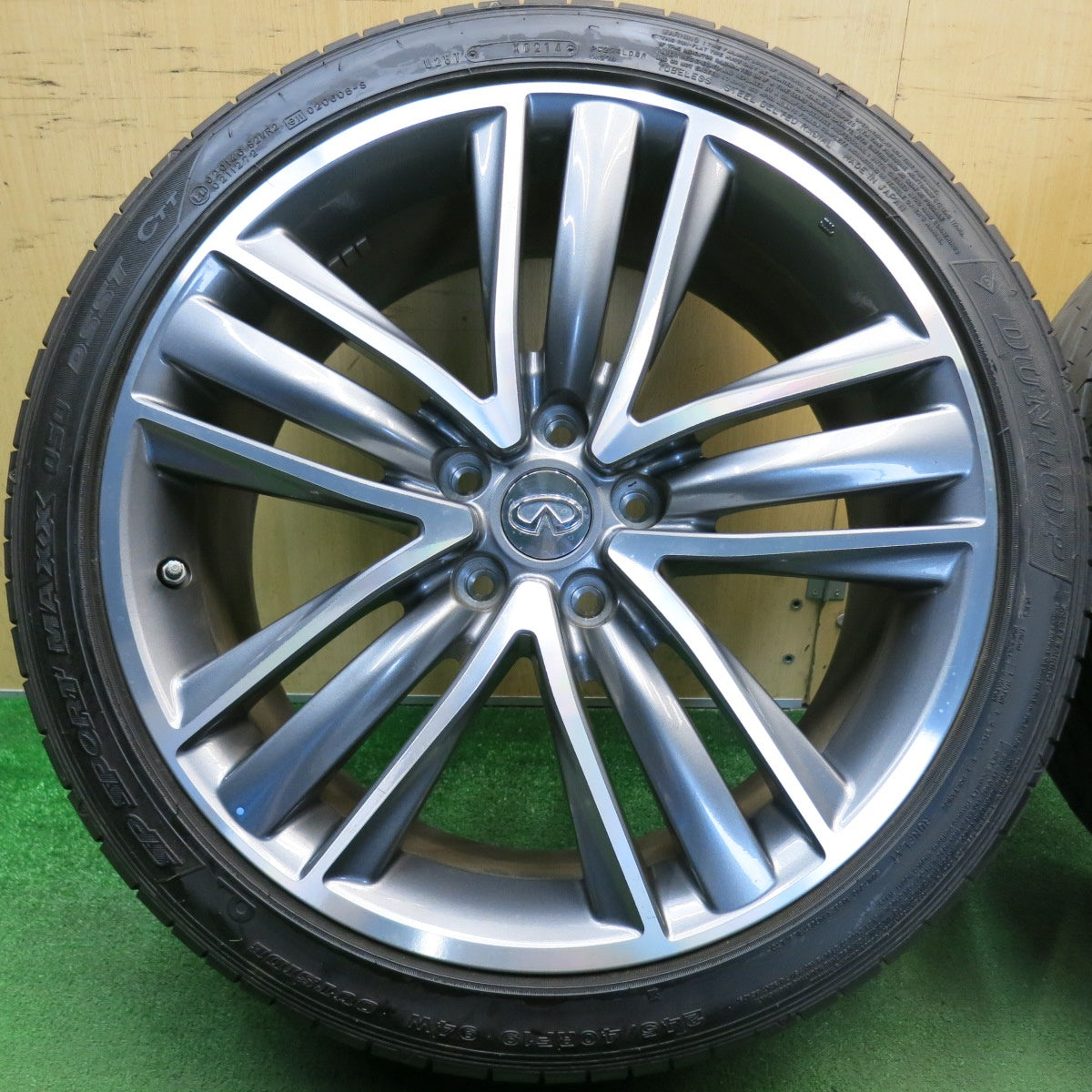 バリ溝！9分★日産 V37 スカイライン TYPE-SP インフィニティ 純正 245/40R19 ダンロップ SPスポーツマックス 050 DSST CTT 19インチ PCD114.3/5H★6052106HAノ