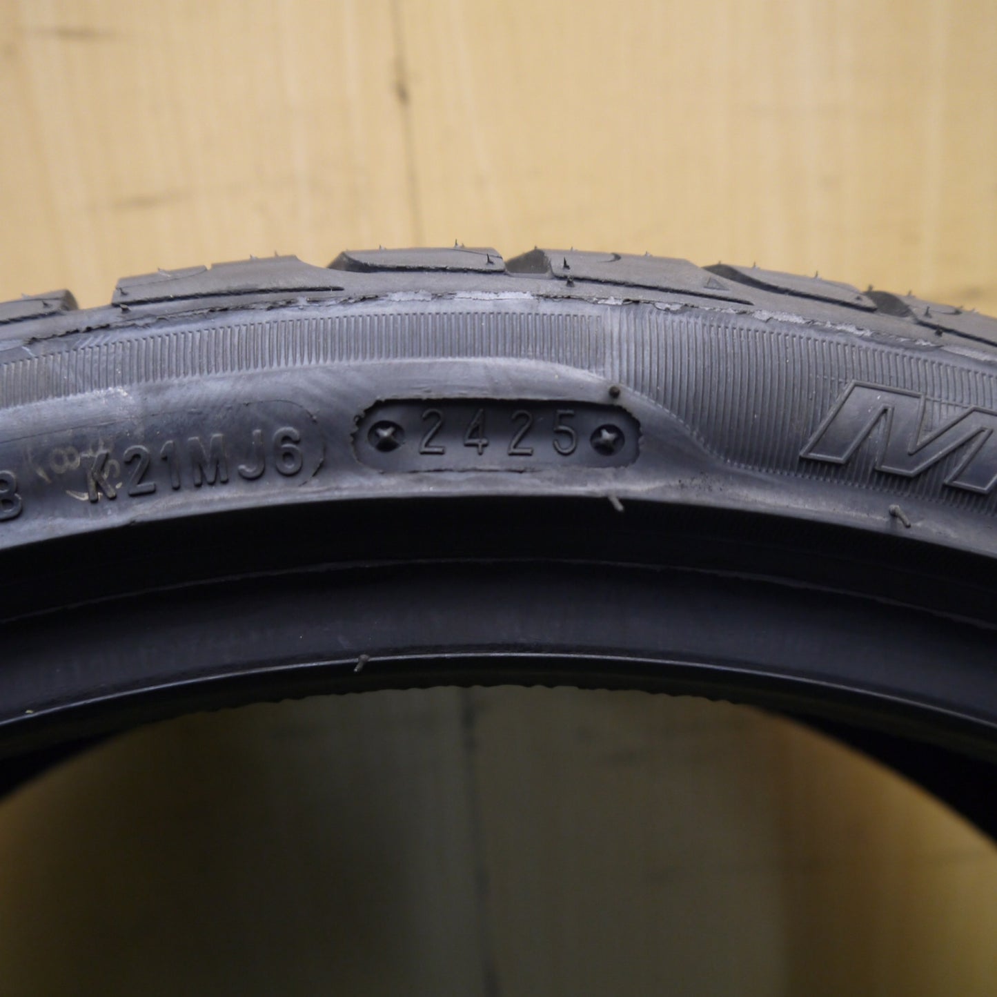 未使用！25年！1本★225/35R20 マックストレック FORTIS T5 MAXTREK タイヤ 20インチ クラウン オデッセイ 等★6040306Hノタ