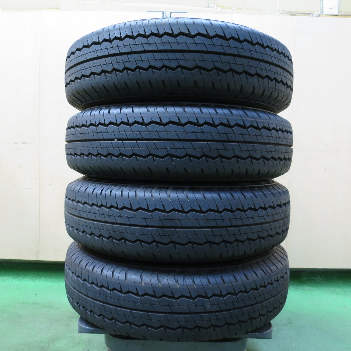 ほぼ未使用！22年！キレイ★トヨタ タウンエース 純正 スチール 165/80R14 97/95N ダンロップ SP LT30A 14インチ PCD114.3/5H★5082903イノ
