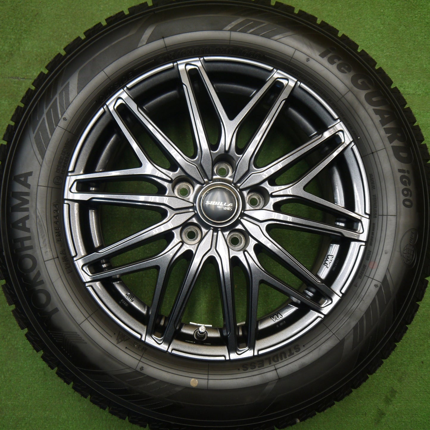 超バリ溝！24年！キレイ！ほぼ10分★スタッドレス 205/65R16 ヨコハマ アイスガード iG60 SIBILLA NEXT W45 シビラ 16インチ PCD114.3/5H★6011602Hス