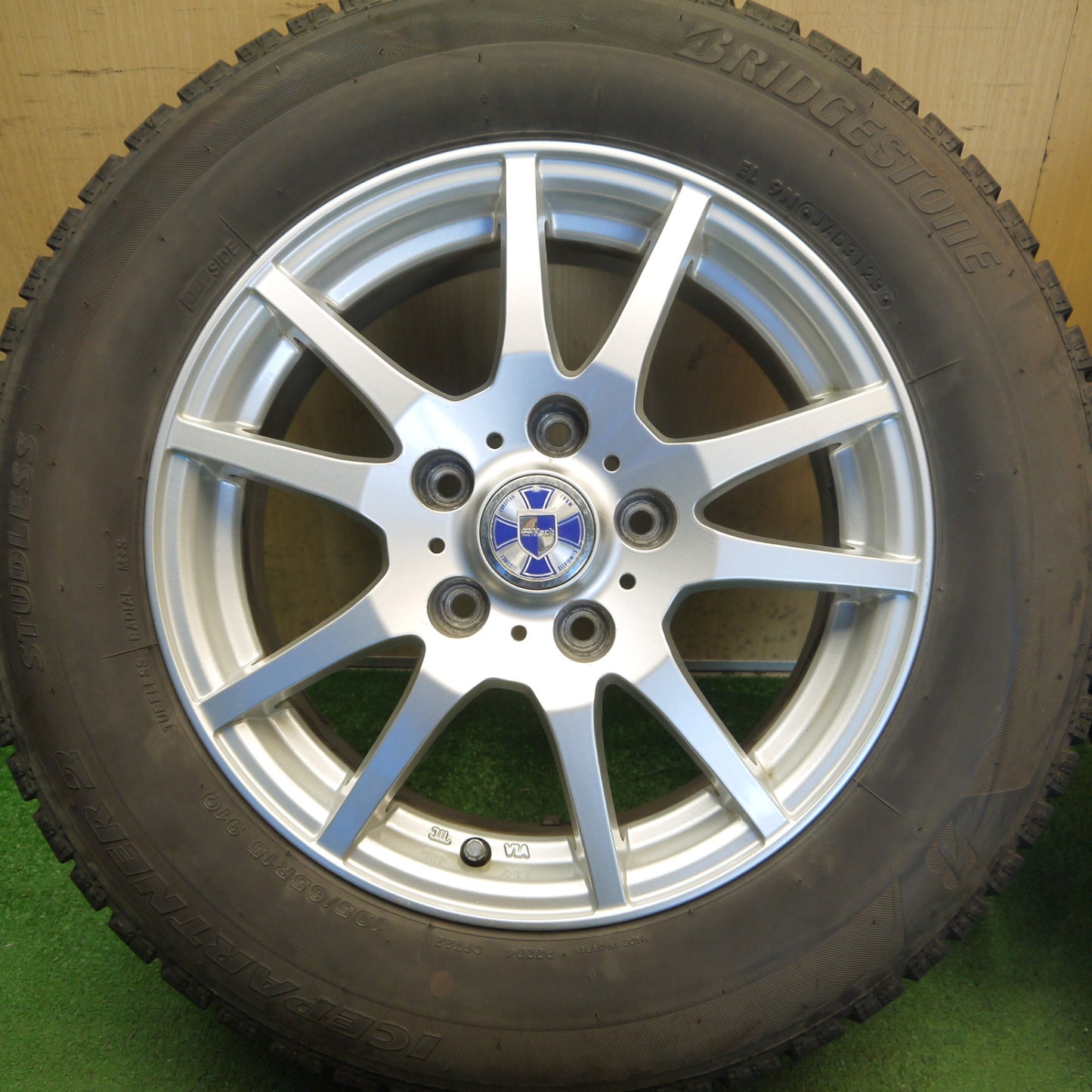 キレイ！23年◎スタッドレス 195/65R15 ブリヂストン アイスパートナー2 GMach 15インチ PCD114.3/5H◎6081706Hス