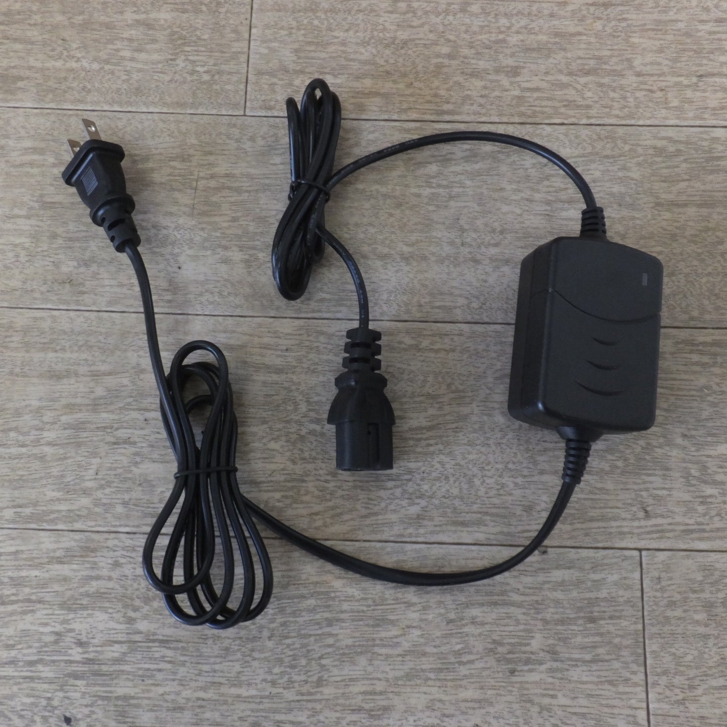 [送料無料] ★国華園 電動噴霧器 INTELLIGENT ELECTRIC SPRAYER 8L　ACアダプタ TNS30W-120100　セット★