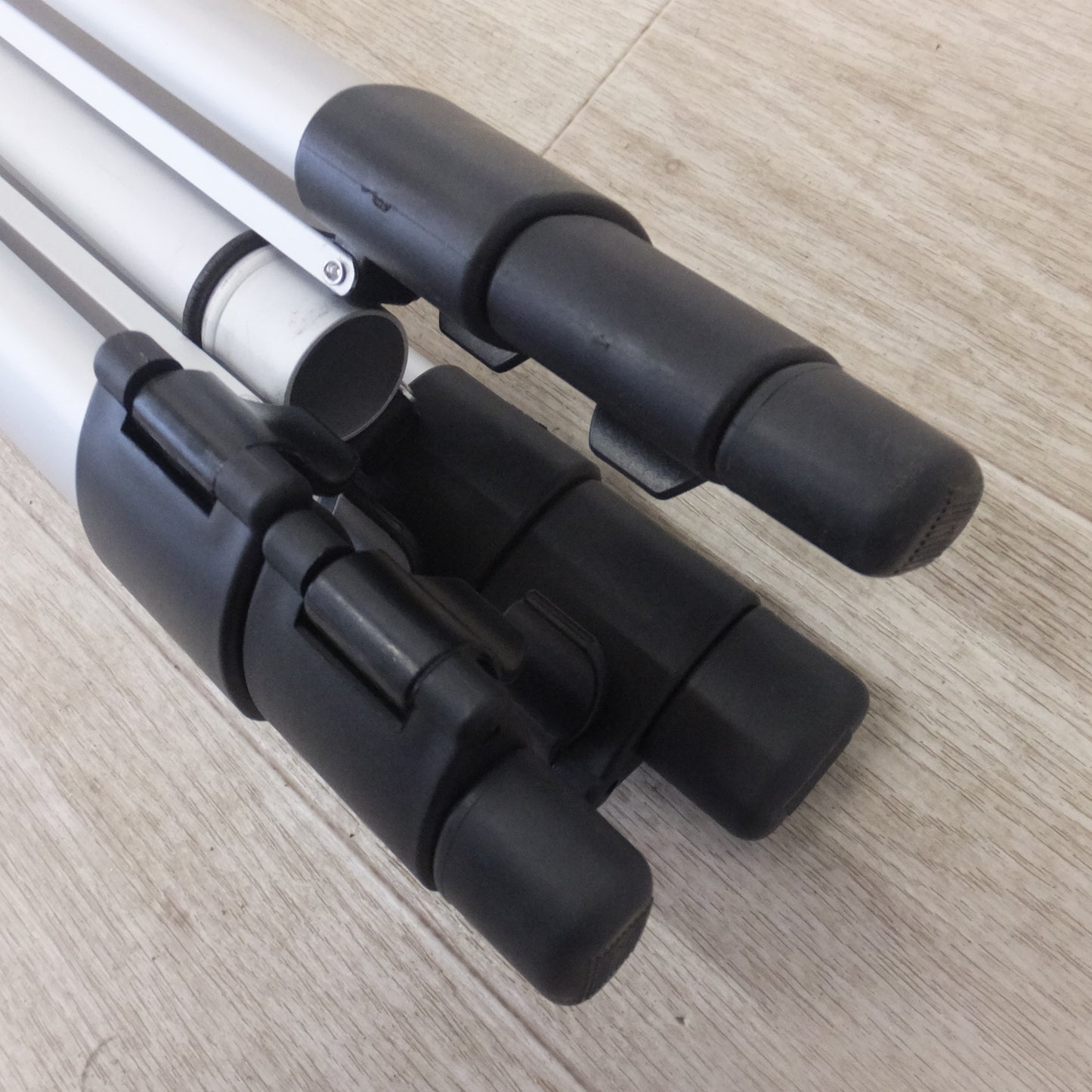 [送料無料] 現状品★ムラテックKDS レーザークロス三脚 4M LEC-4M★