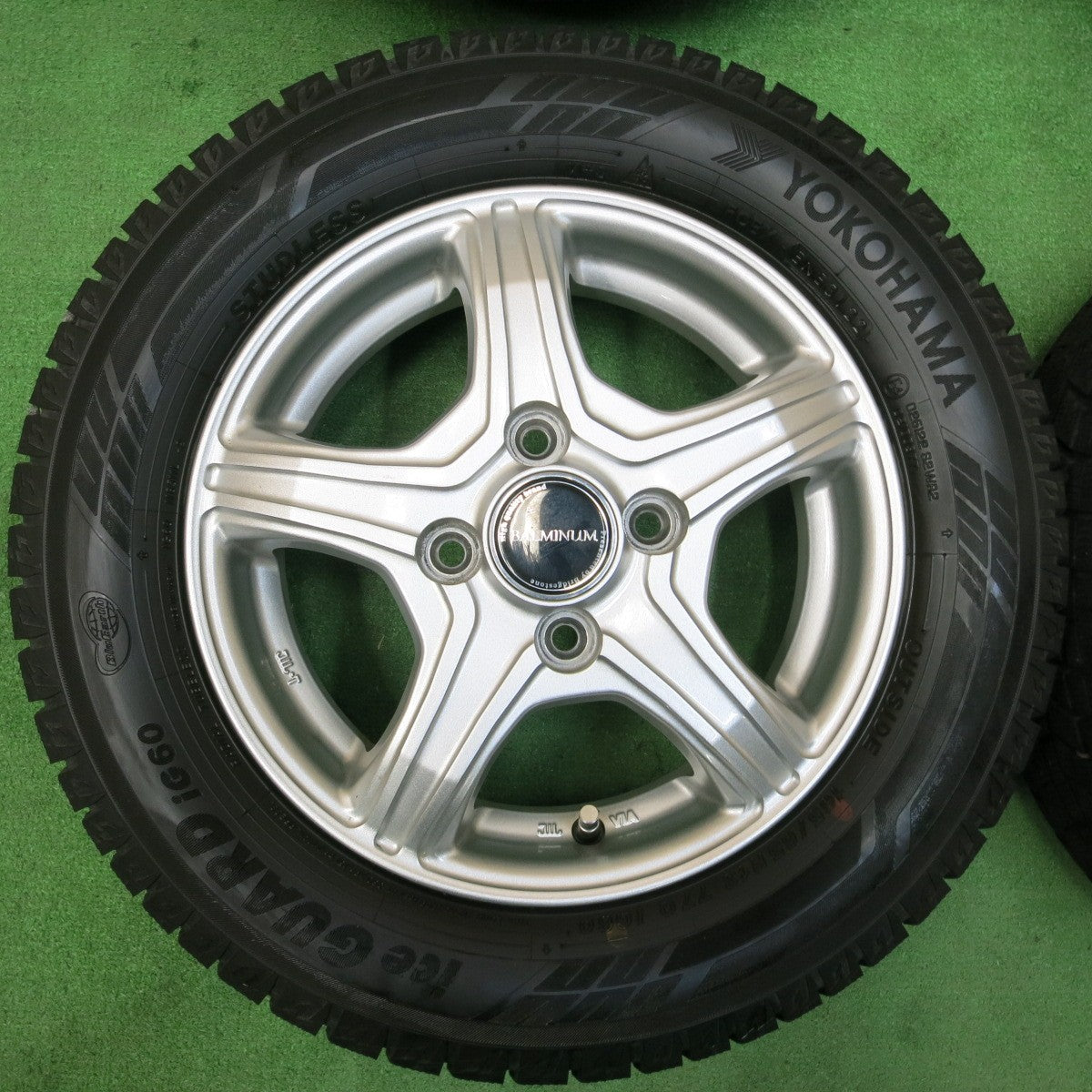 *送料無料* バリ溝！22年！キレイ！8.5分★スタッドレス 165/65R13 ヨコハマ アイスガード iG60 BALMINUM バルミナ PCD100/4H★4032605イス