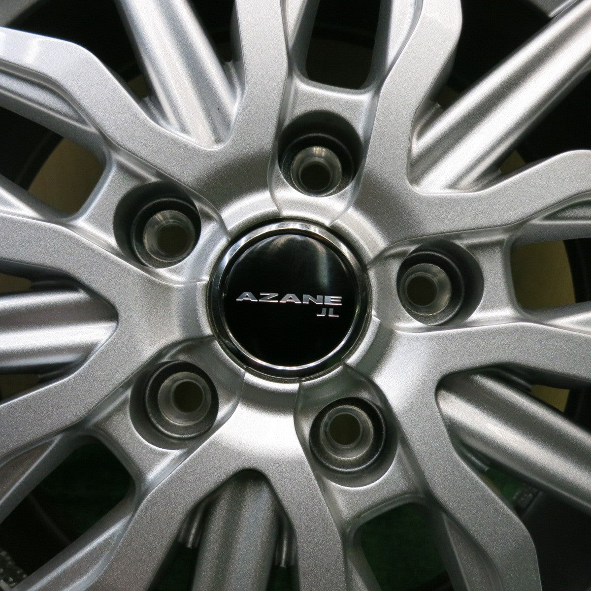 タイヤほぼ未使用！22年！キレイ★スタッドレス 215/60R16 ダンロップ ウインターマックス WM02 AZANE JL アザーネ 16インチ PCD114.3/5H★5071906HAス