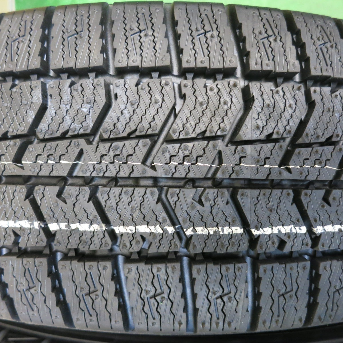ほぼ未使用！25年！新車外し★ダイハツ タフト 純正 165/65R15 スタッドレス トーヨー オブザーブ GIZ2 15インチ PCD100/4H★6041108HAス