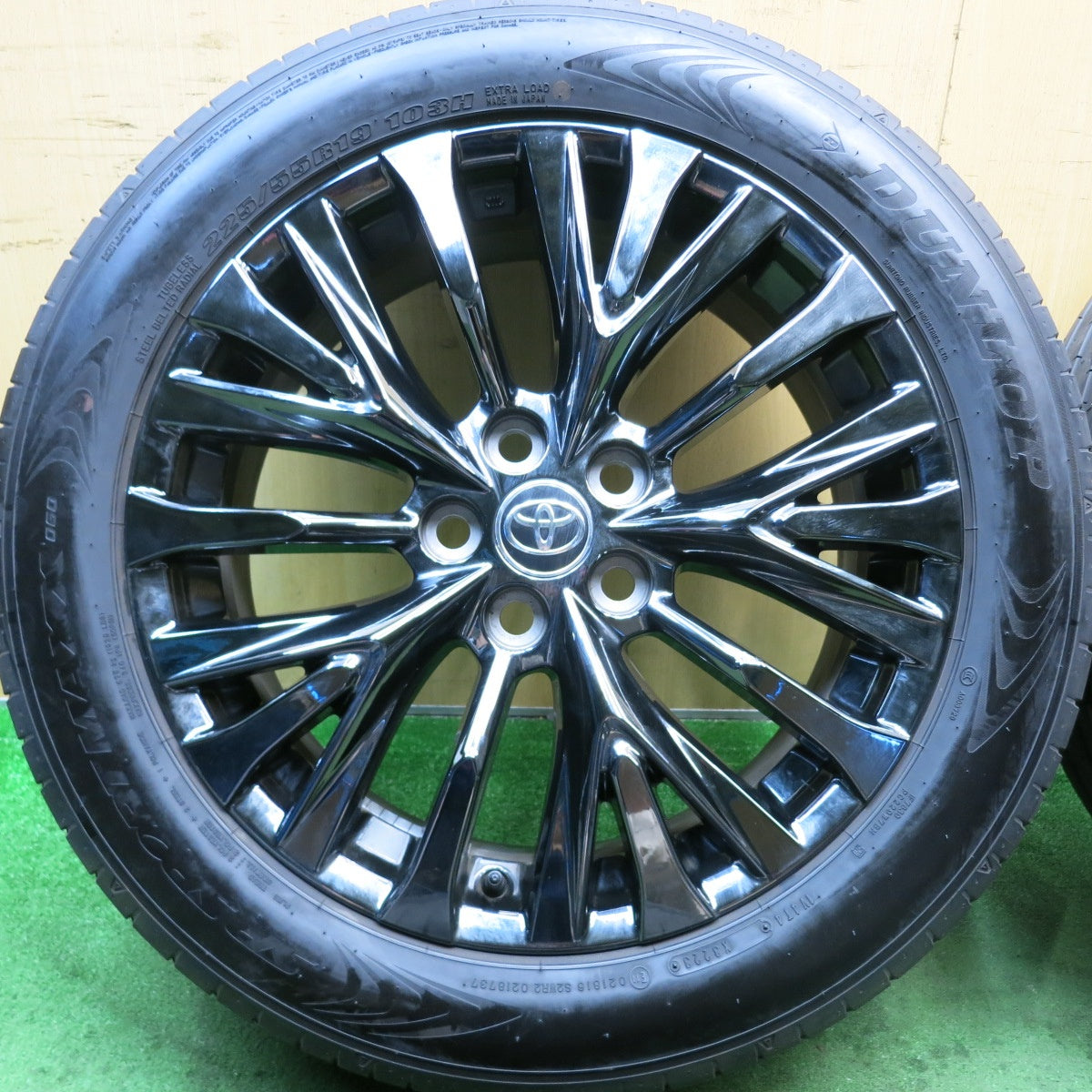バリ溝！23年！ほぼ10分★トヨタ 40系 ヴェルファイア Zプレミア 純正 225/55R19 ダンロップ SPスポーツマックス 060 19インチ PCD120/5H★5080901HAノ