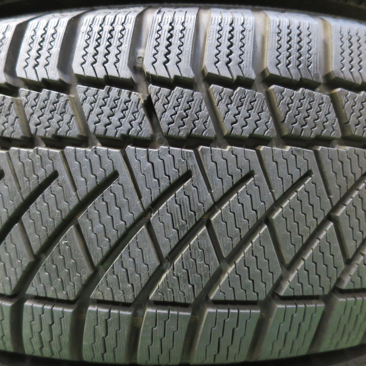 超バリ溝！9.5分以上★トヨタ ノア ヴォクシー 純正 スチール 195/65R15 スタッドレス コンチネンタル コンチバイキング コンタクト6 15インチ PCD114.3/5H★5022709イス