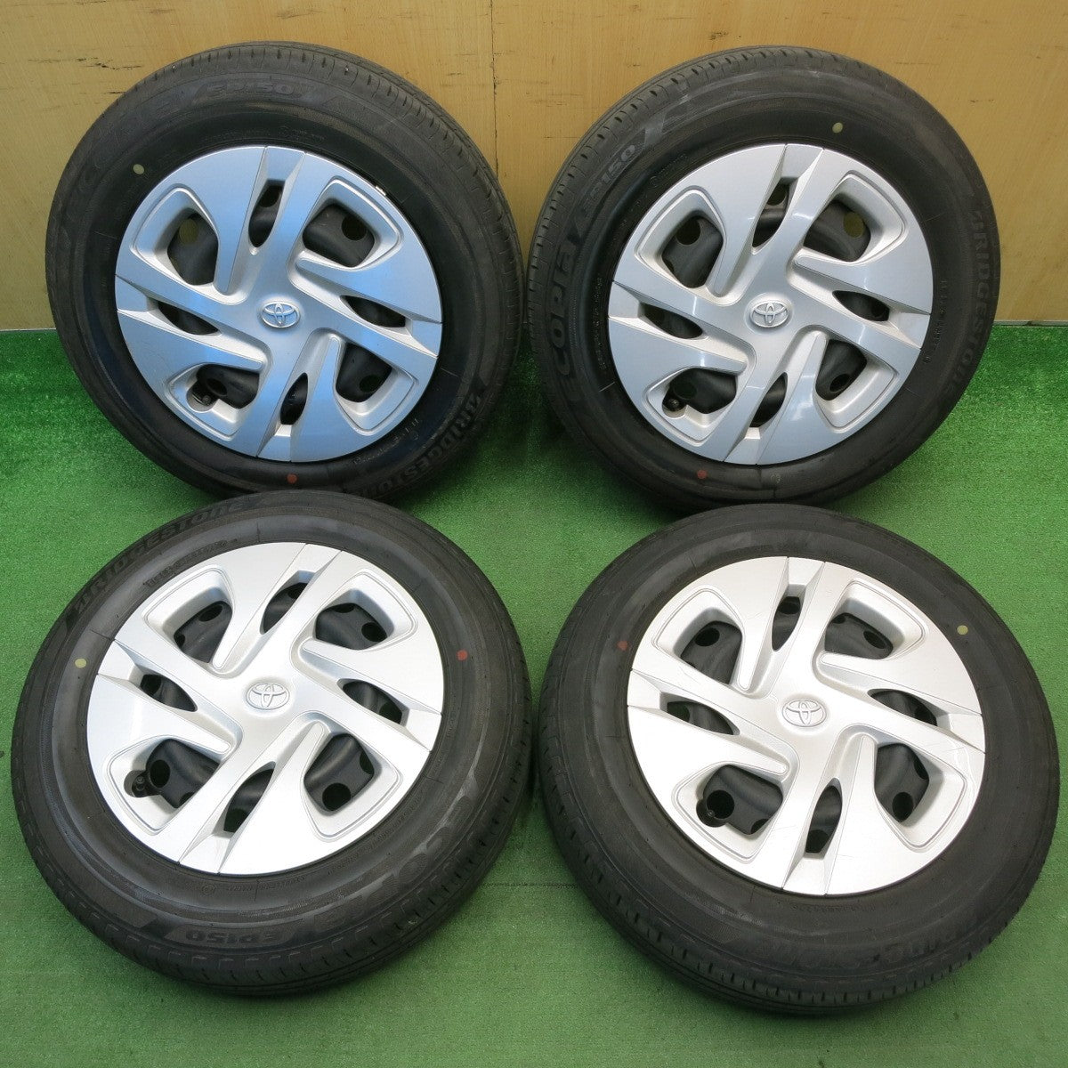4本価格！23年★トヨタ アクア 純正 スチール 185/65R15 ブリヂストン エコピア EP150 15インチ PCD100/4H★6040506HAノ