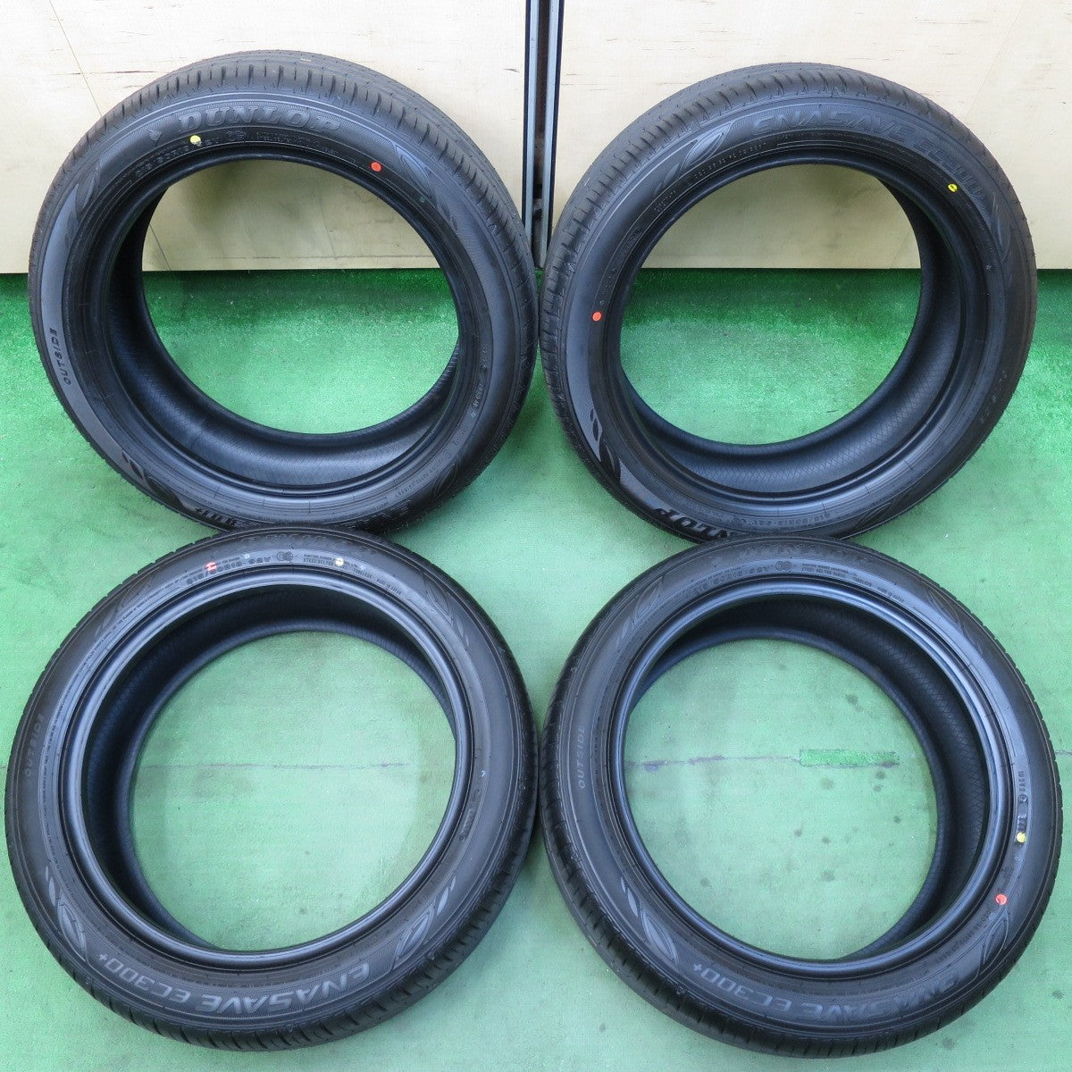 [送料無料] 新車外し！24年★215/50R18 ダンロップ エナセーブ EC300+ タイヤ 18インチ ヤリスクロス CX-3 等★5030614イノタ