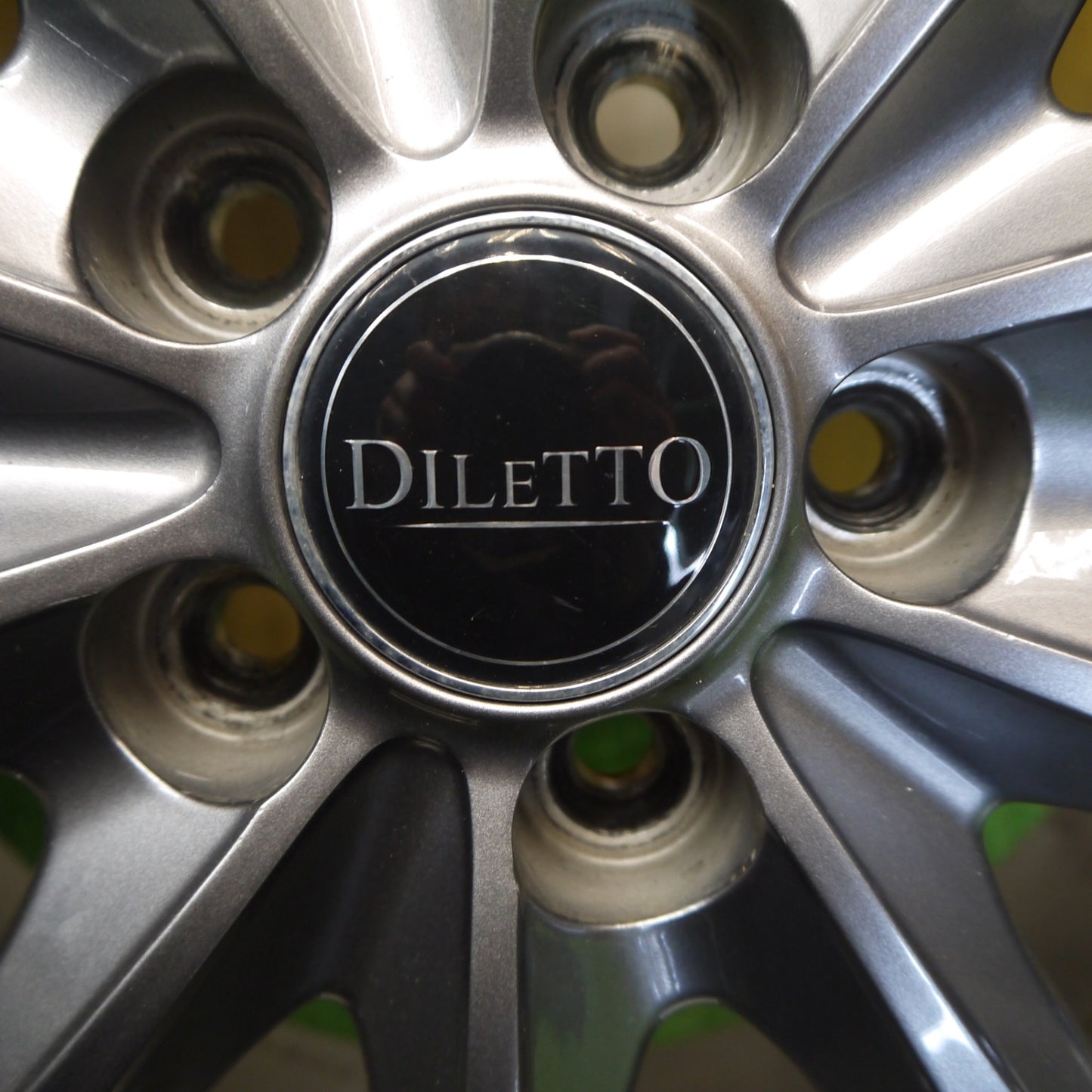 キレイ！22年★シエンタ 等 185/60R15 スタッドレス ピレリ アイスゼロ アシンメトリコ DILETTO ディレット 15インチ PCD100/5H★6051204Hス