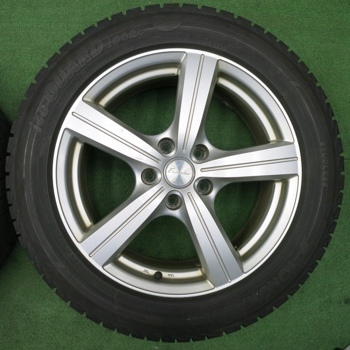 バリ溝！21年！9分★スタッドレス 215/55R17 ヨコハマ アイスガード iG52C Exceeder エクシーダー 17インチ PCD114.3/5H★4122910NJス