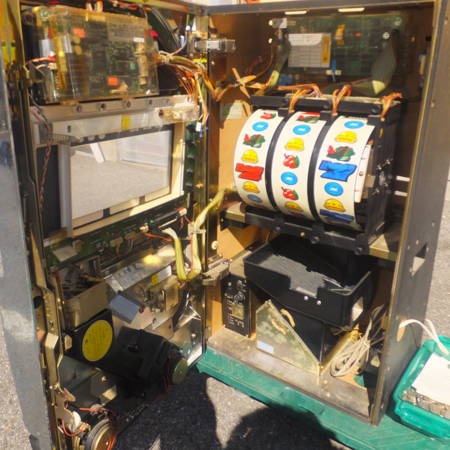 【岐阜発 直接引取限定】★ロデオ RODEO サラリーマン金太郎 4号機 箱型 B-4-26 平成14年　メダル 多量　セット★