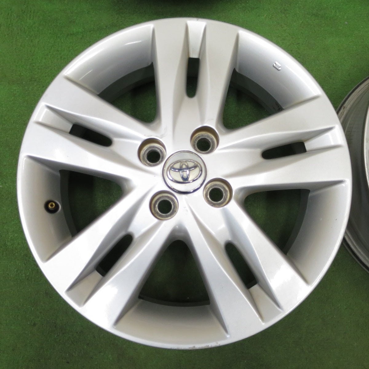 4本価格★トヨタ iQ 純正 ホイール 16インチ 16×5J TOYOTA アイキュー PCD100/4H★6022102NGホ