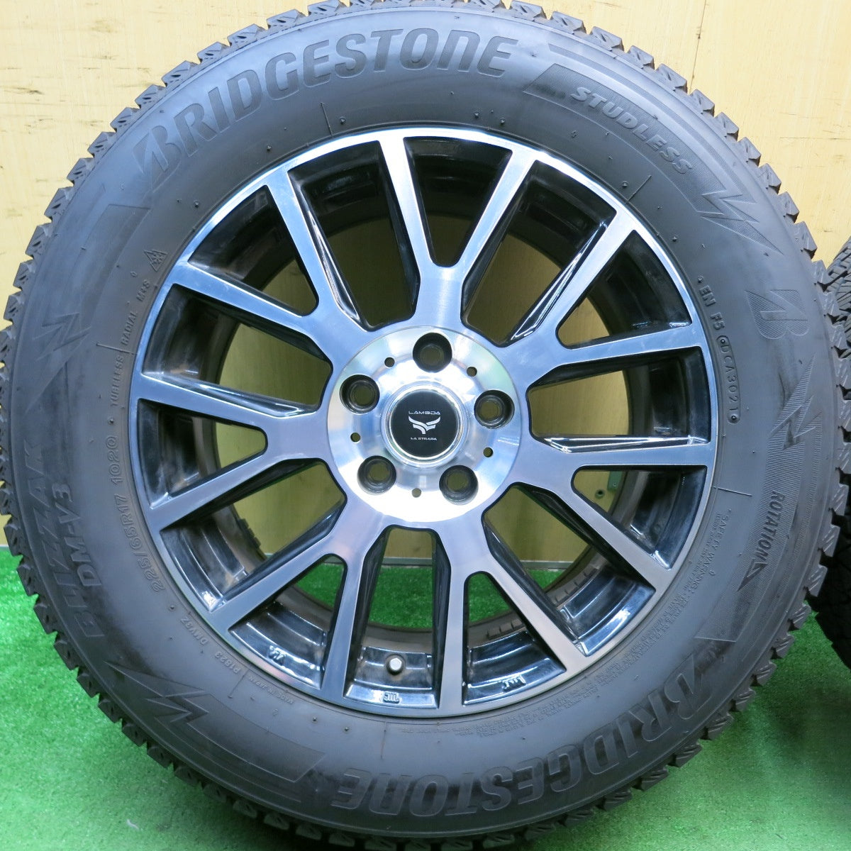 バリ溝！21年！キレイ！9分★スタッドレス 225/65R17 ブリヂストン ブリザック DM-V3 LAMBDA LA STRADA 阿部商会 17インチ PCD114.3/5H★5062003HAス