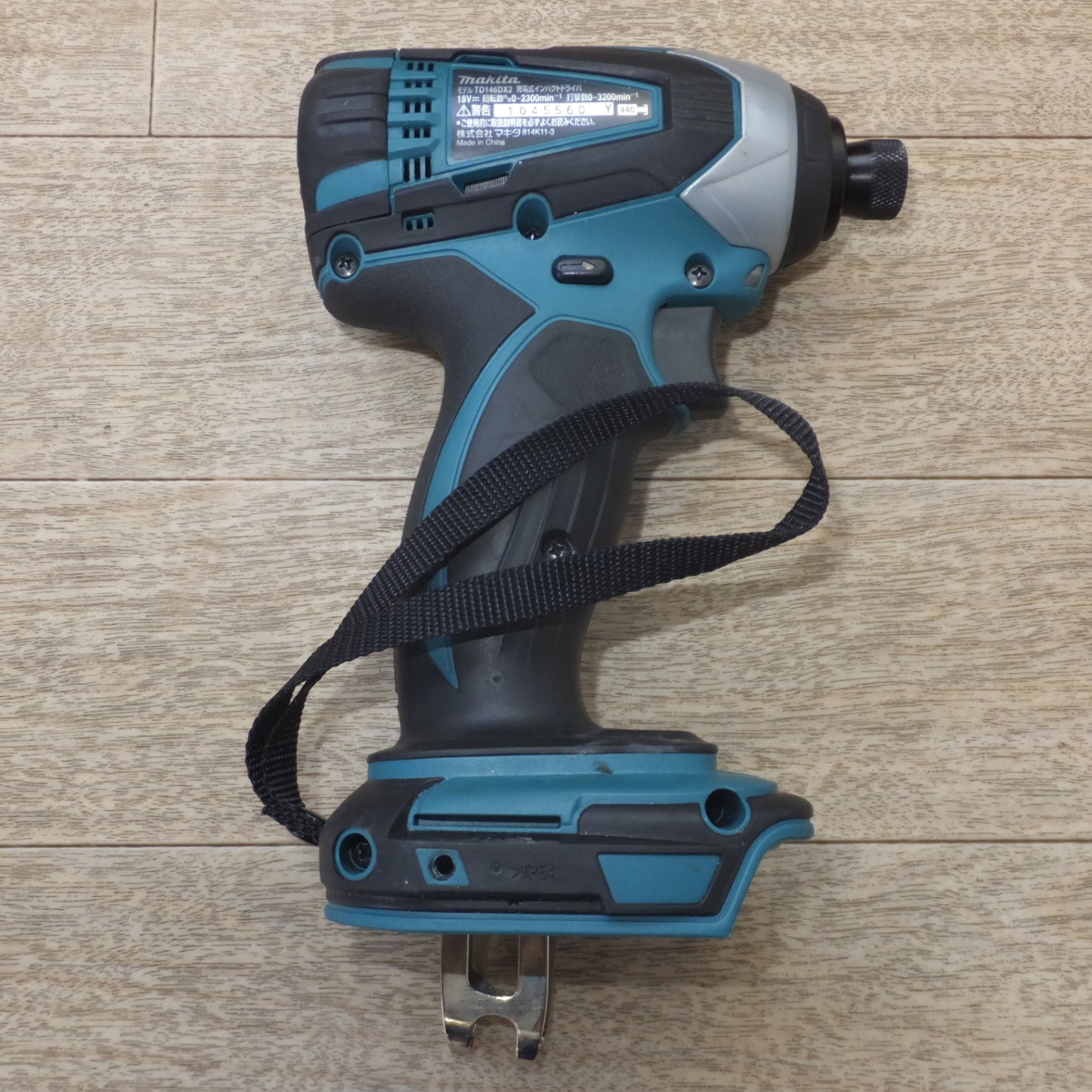 [送料無料] キレイ★マキタ makita 充電式インパクトドライバ TD146DX2 18V 本体のみ★