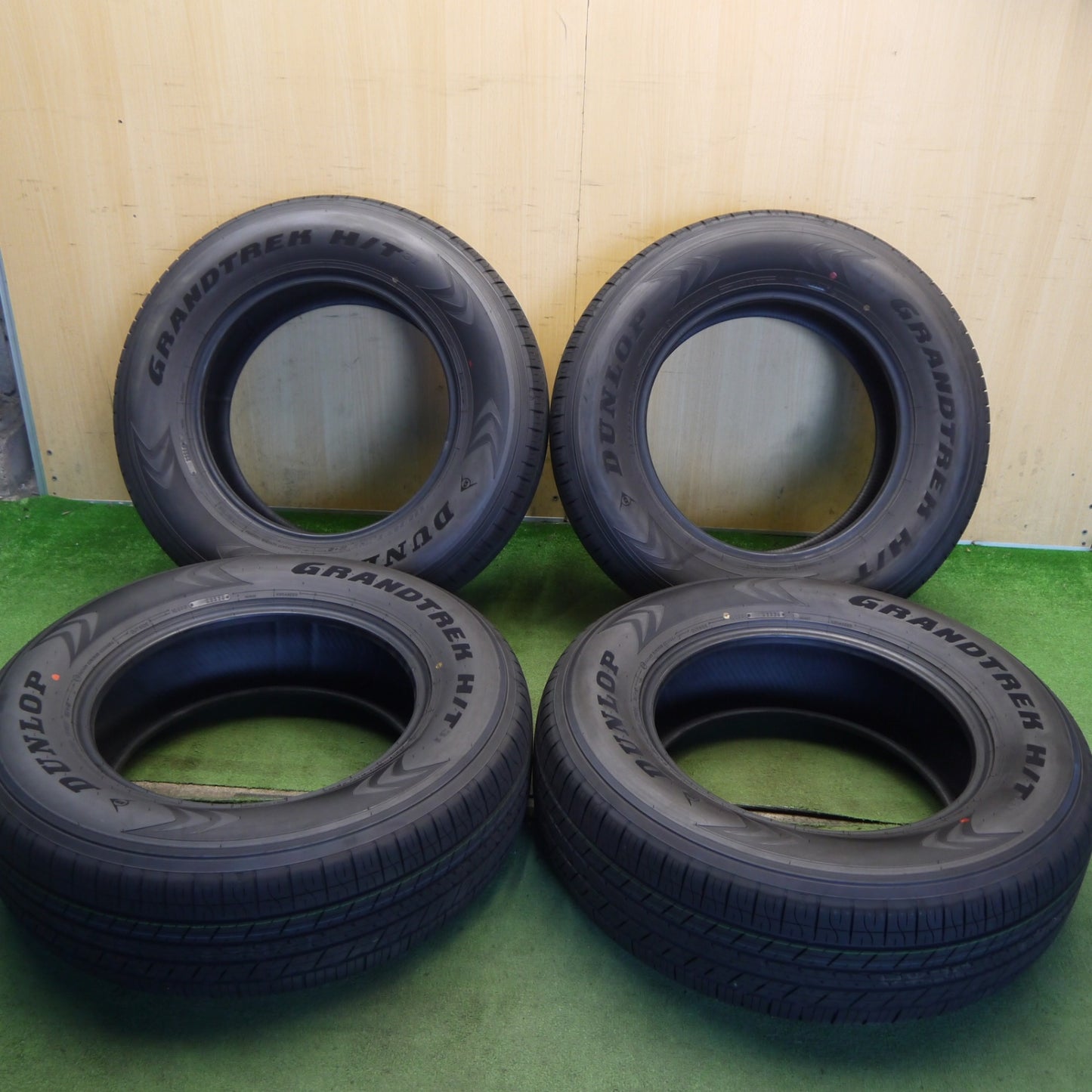 新車外し！26年◎265/65R18 ダンロップ グラントレック H/T 31 タイヤ 18インチ ランクル 250 300 等◎6080502Hノタ