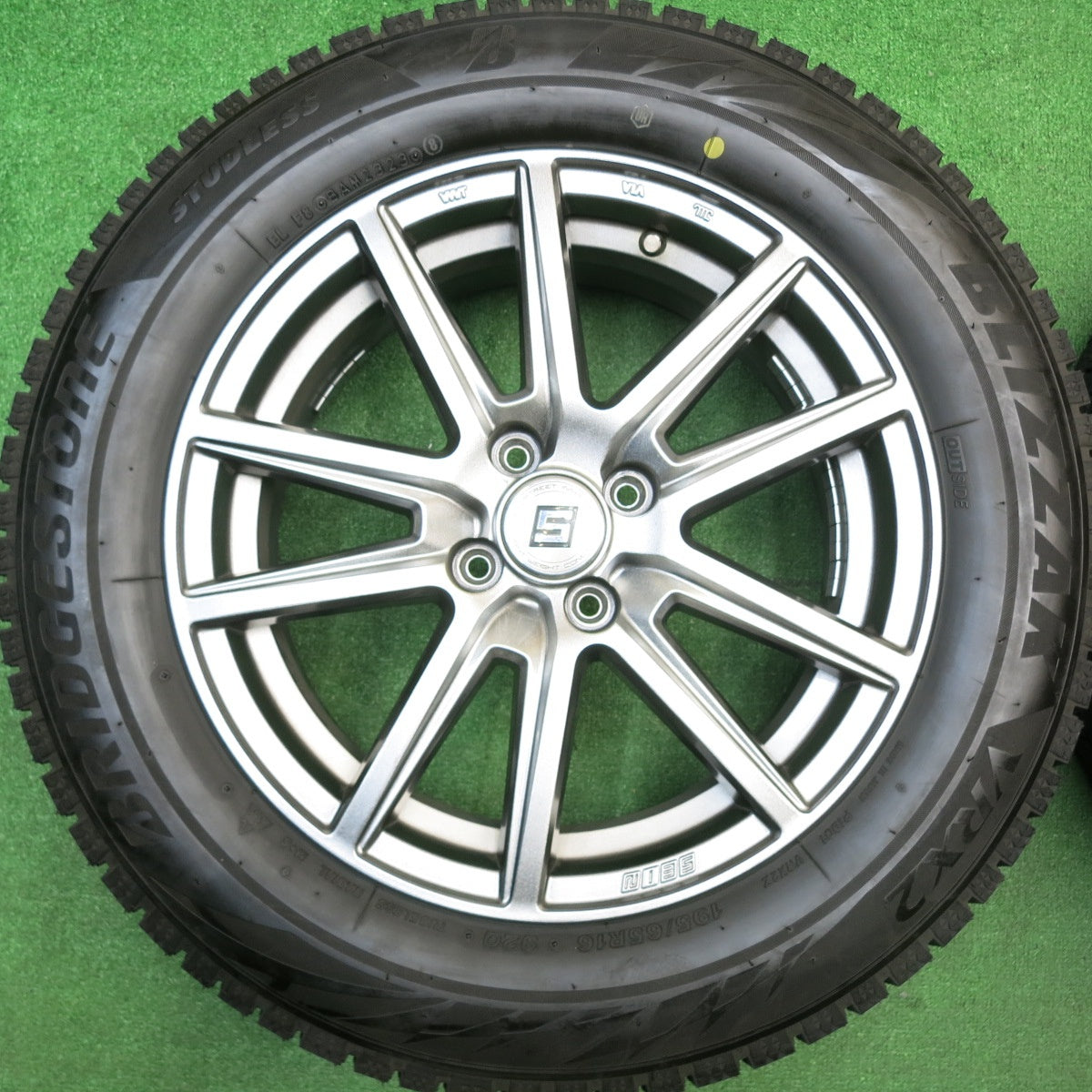 バリ溝！23年！キレイ！9.5分以上★スタッドレス 195/65R16 ブリヂストン ブリザック VRX2 SEIN ザイン 16インチ PCD100/4H★5112016HAス