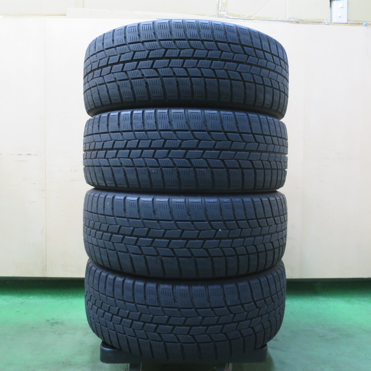 4本価格★レクサス CT 200 h 純正 215/45R17 スタッドレス グッドイヤー アイスナビ6 17インチ PCD100/5H★6011608イス