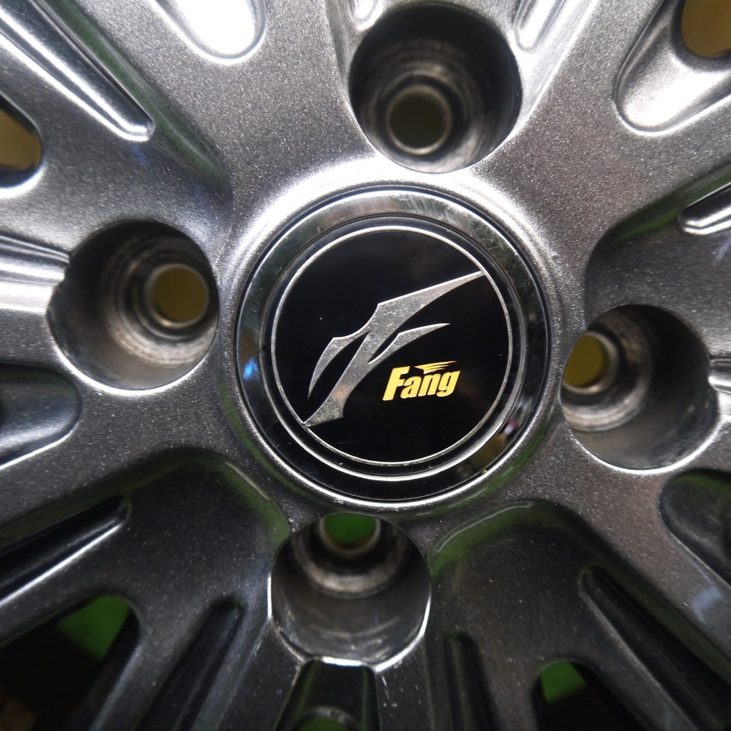 バリ溝！キレイ！9.5分★スタッドレス 185/65R15 ダンロップ ウインターマックス WM01 Fang SINOLION ファング 15インチ PCD100/4H★5071804Hス