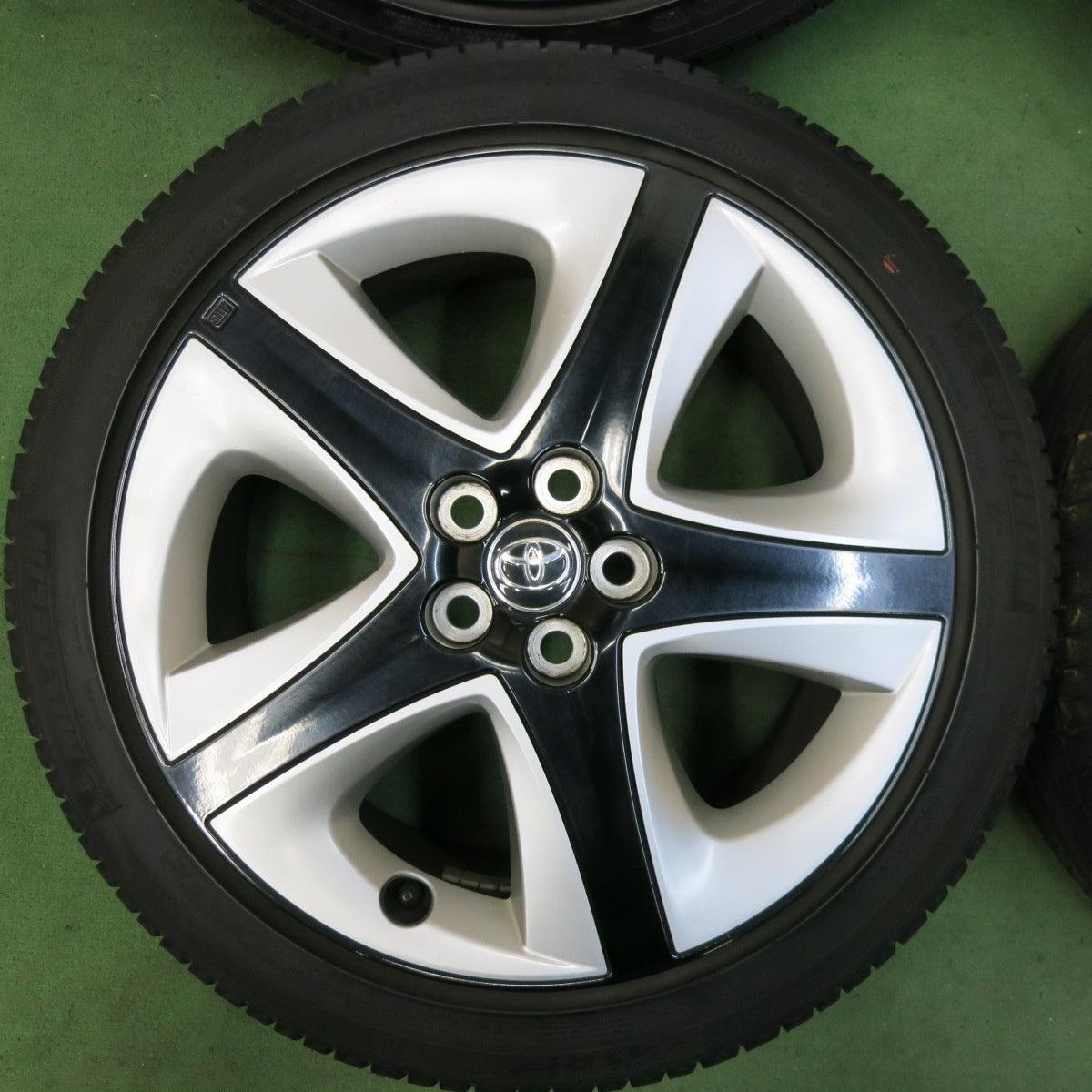 [送料無料] 4本価格★トヨタ 50系 プリウス ツーリング 純正 215/45R17 ミシュラン プライマシー HP 17インチ PCD100/5H★5032512SYノ