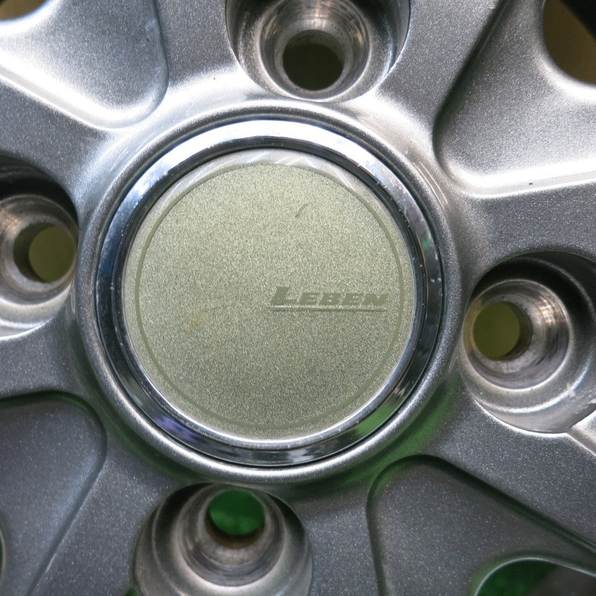 バリ溝！22年！9.5分以上★スタッドレス 145/80R13 アイスエスポルテ LEBEN BX レーベン 13インチ PCD100/4H★5123108HAス