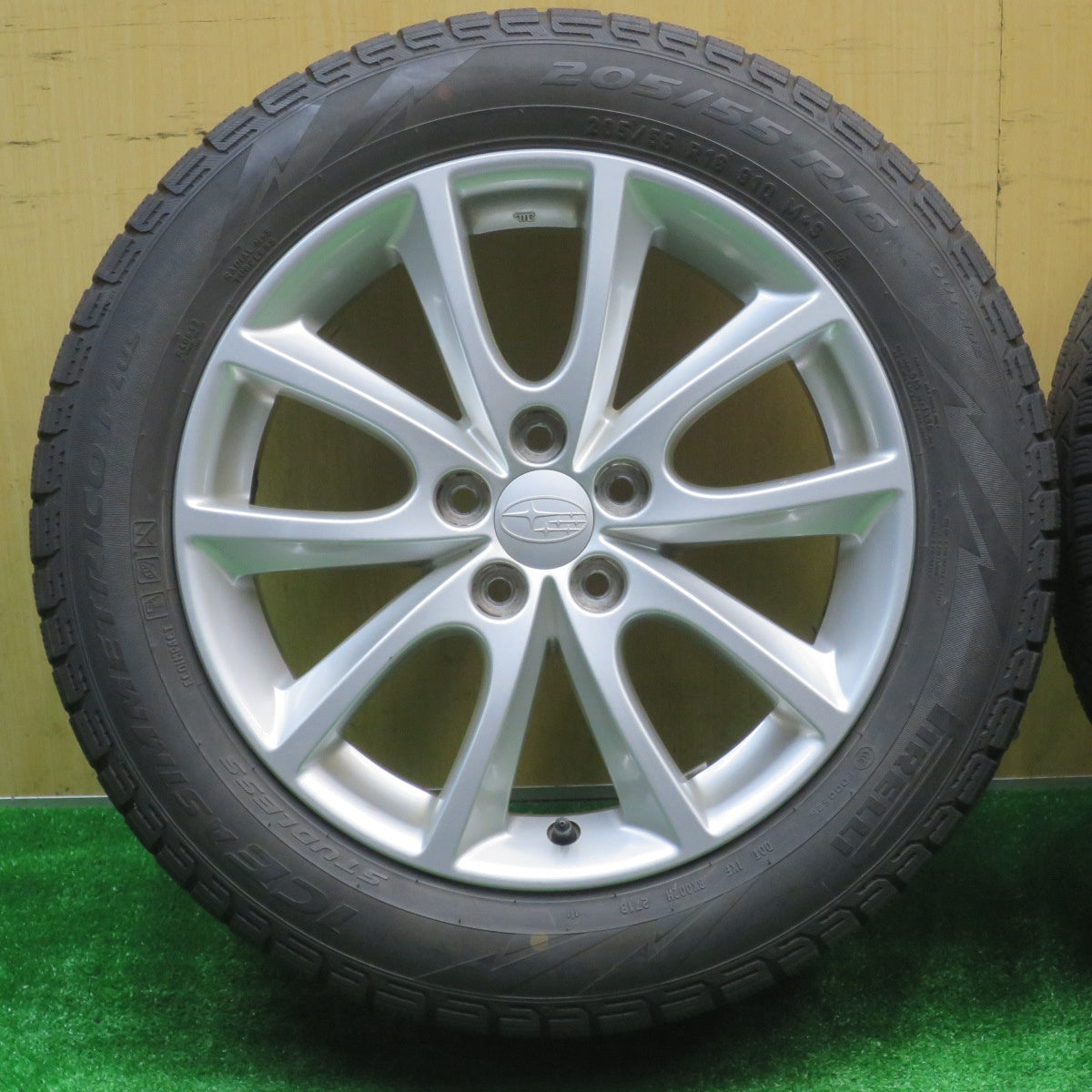 キレイ★スバル GP インプレッサ 純正 ENKEI 205/55R16 スタッドレス ピレリ アイスアシンメトリコ プラス エンケイ 16インチ PCD100/5H★5101502NJス