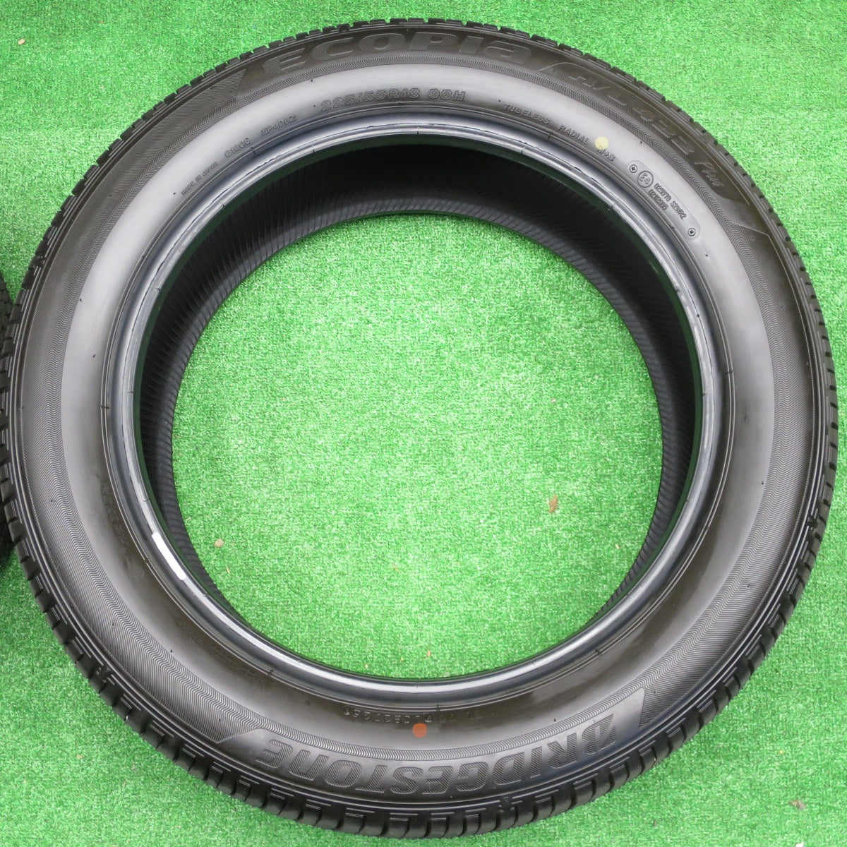新車外し！25年★225/55R18 ブリヂストン エコピア H/L 422 プラス タイヤ 18インチ アウトランダー レクサス LBX エルグランド 等★5112803NKノタ