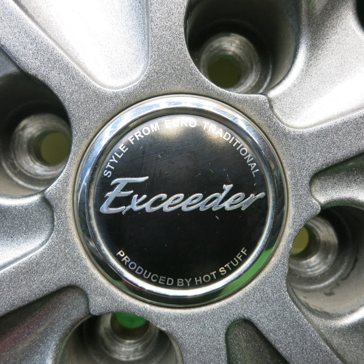 バリ溝！24年！キレイ！9.5分以上★スタッドレス 185/65R15 ヨコハマ アイスガード iG60 Exceeder エクシーダー 15インチ PCD100/4H★5113012HAス