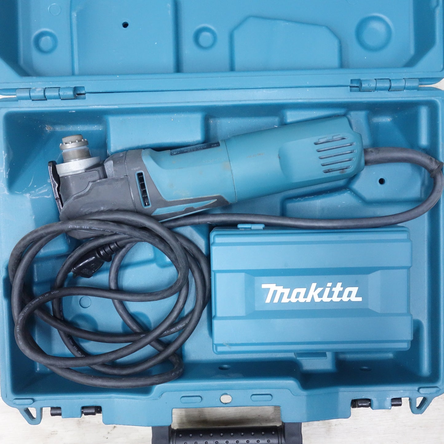 [送料無料] 付属品付き◆マキタ マルチツール TM3010CT 電動 工具 切削 切断 研磨 100V makita◆