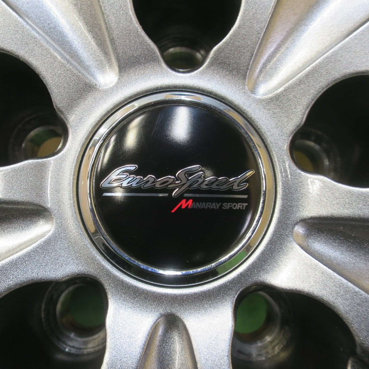バリ溝！22年！キレイ！9.5分★スタッドレス 215/60R17 ダンロップ ウインターマックス 03 Eurospeed MANARAY SPORT ユーロスピード マナレイ 17インチ PCD114.3/5H★6052706イス