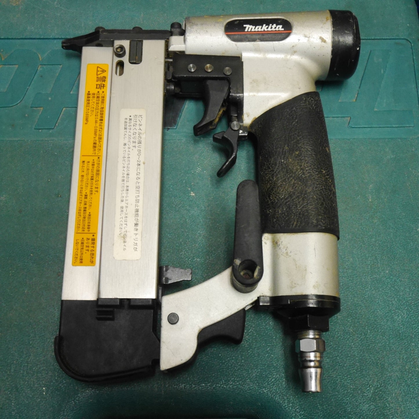 [送料無料] 3点まとめ売り☆マキタ 常圧 仕上 釘打 AF502 ピン タッカー AF351 型式 不明 エアー ツール 工具 makita 現状品☆