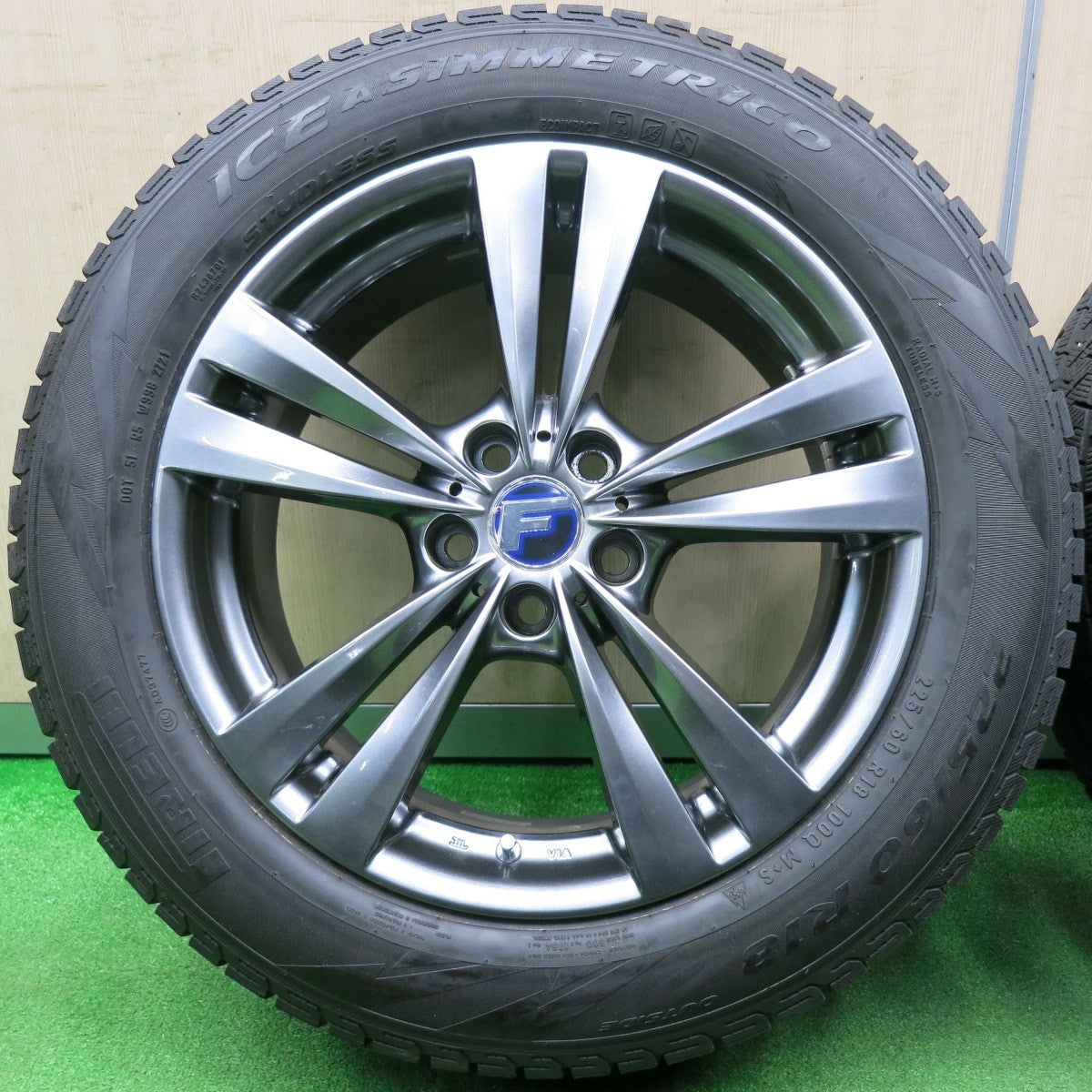 [送料無料] キレイ！21年★レアマイスター L-Fラウンジ 225/60R18 スタッドレス ピレリ アイスアシンメトリコ LEHRMEISTER PCD114.3/5H★4112207NJス