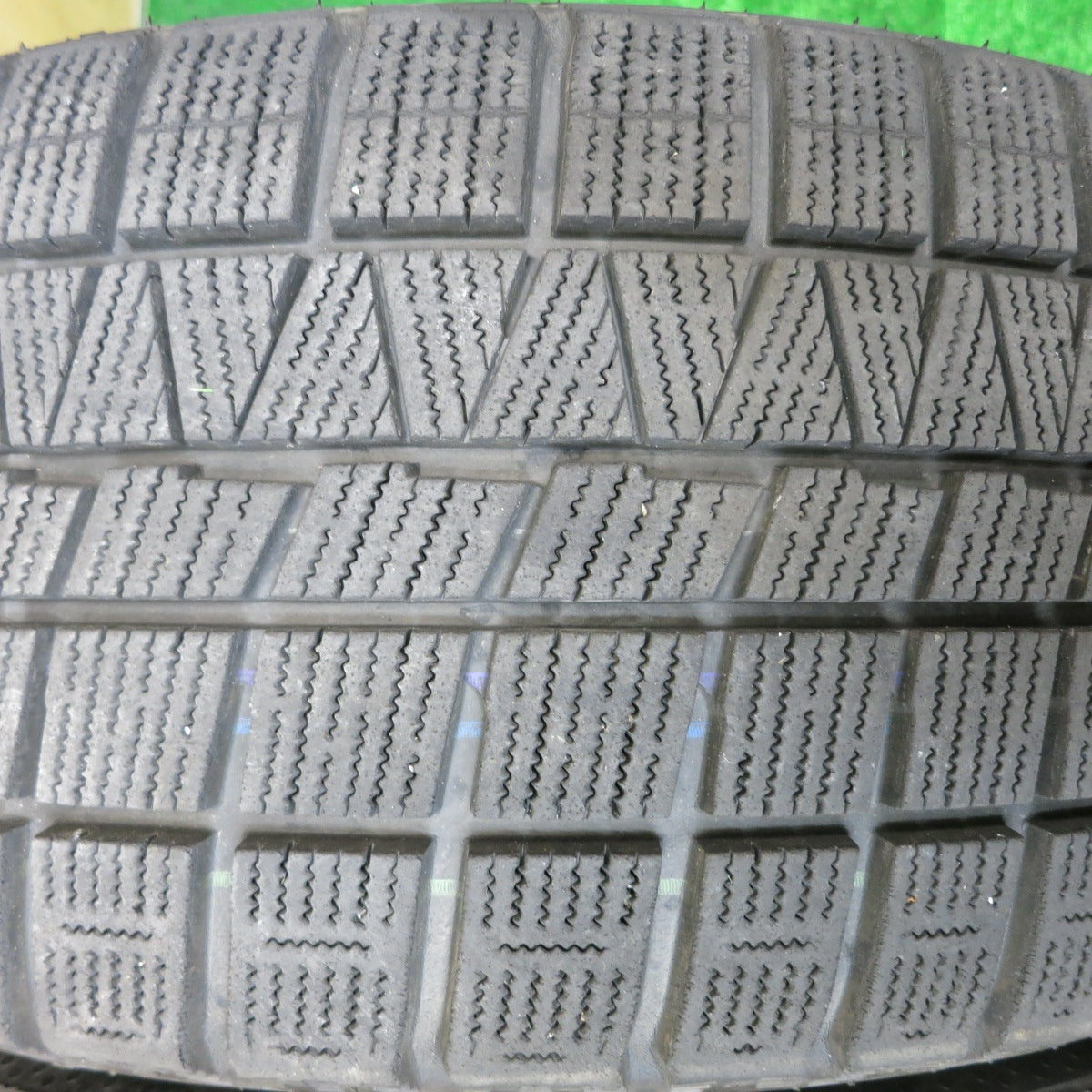 バリ溝！9.5分★トヨタ 30系 ハリアー 純正 235/55R18 スタッドレス ナンカン CORSAFA 18インチ PCD114.3/5H★5100901HAス