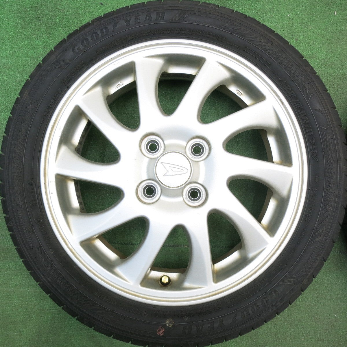バリ溝！24年！9分★ダイハツ タント カスタム 純正 165/55R15 グッドイヤー EfficientGrip RVF02 15インチ PCD100/4H★6031407HAノ