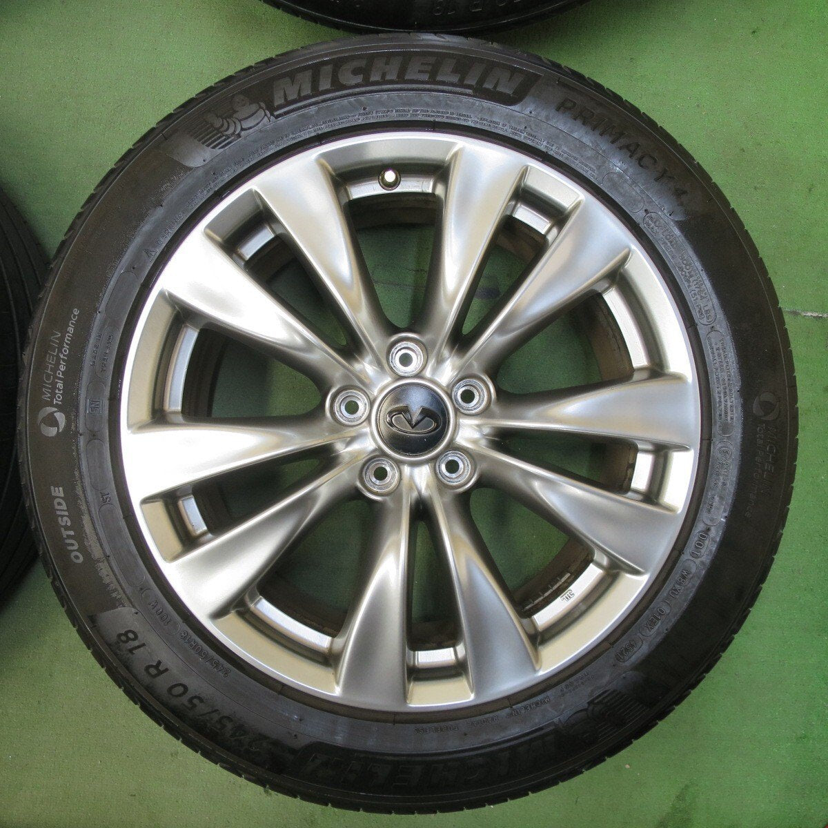 4本価格★日産 Y51 フーガ 純正 245/50R18 ミシュラン プライマシー4 インフィニティ 18インチ PCD114.3/5H★5111303TTノ