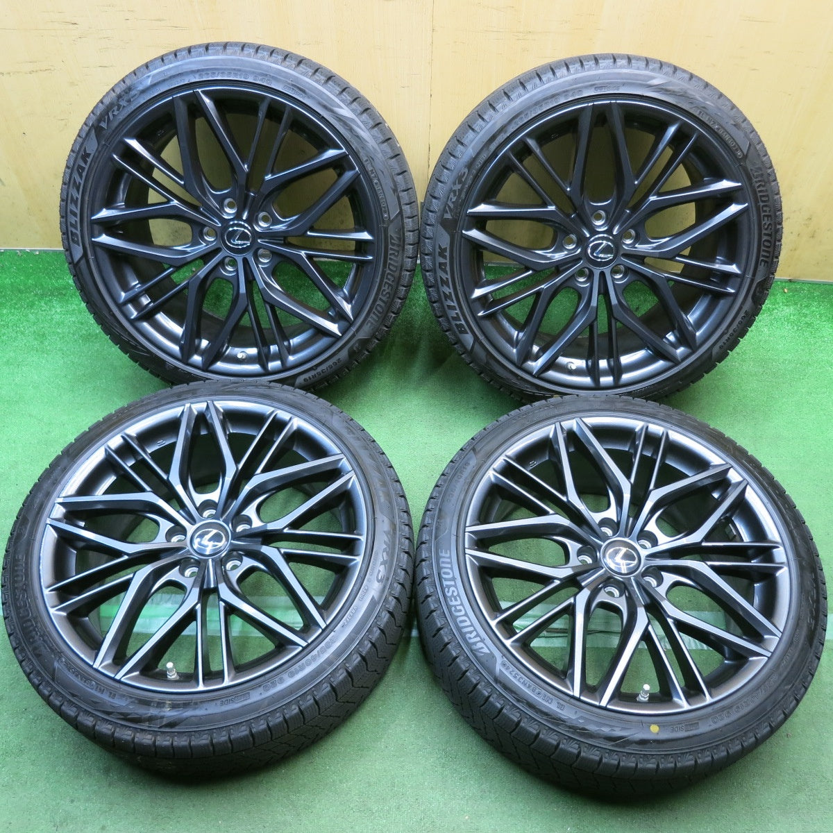 センサー付！バリ溝！24年！9.5分◎レクサス IS 500 Fスポーツ 純正 235/40R19 265/35R19 スタッドレス ブリヂストン ブリザック VRX3 19インチ PCD114.3/5H◎6092605HAス