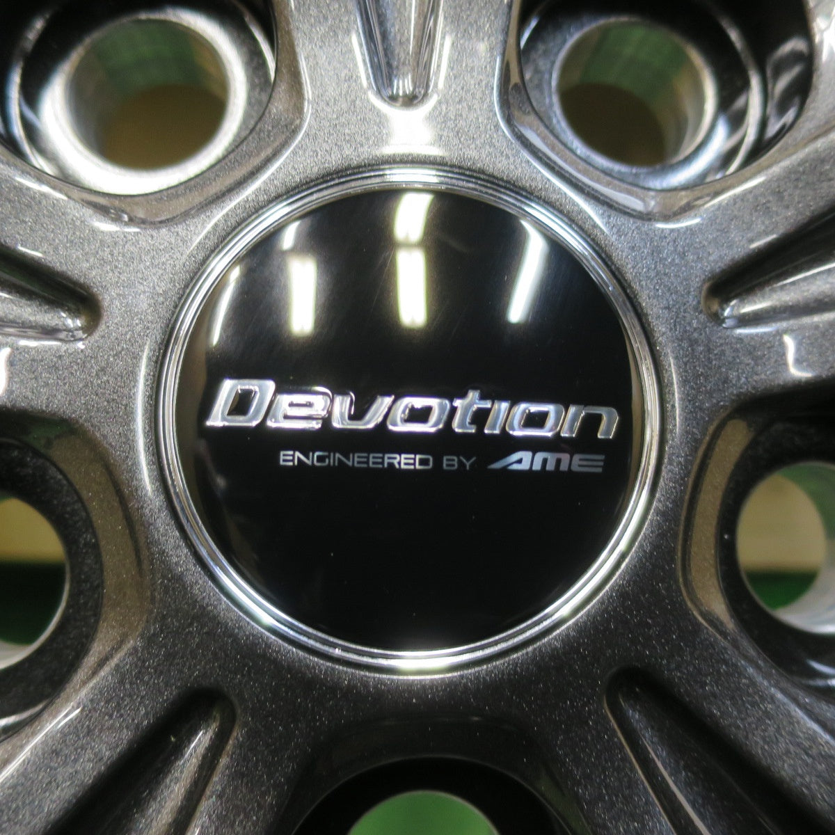 未使用！24年★40系 アルファード 等 Devotion AME 225/65R17 スタッドレス ブリヂストン ブリザック DM-V3 17インチ ディヴォーション PCD120/5H★5112604イス