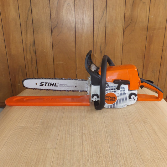 [送料無料] 岐阜発★スチール STIHL エンジンチェーンソー MS230/C　3軸合成値 7.0m/s2　振動加速度 17.2m/s2★