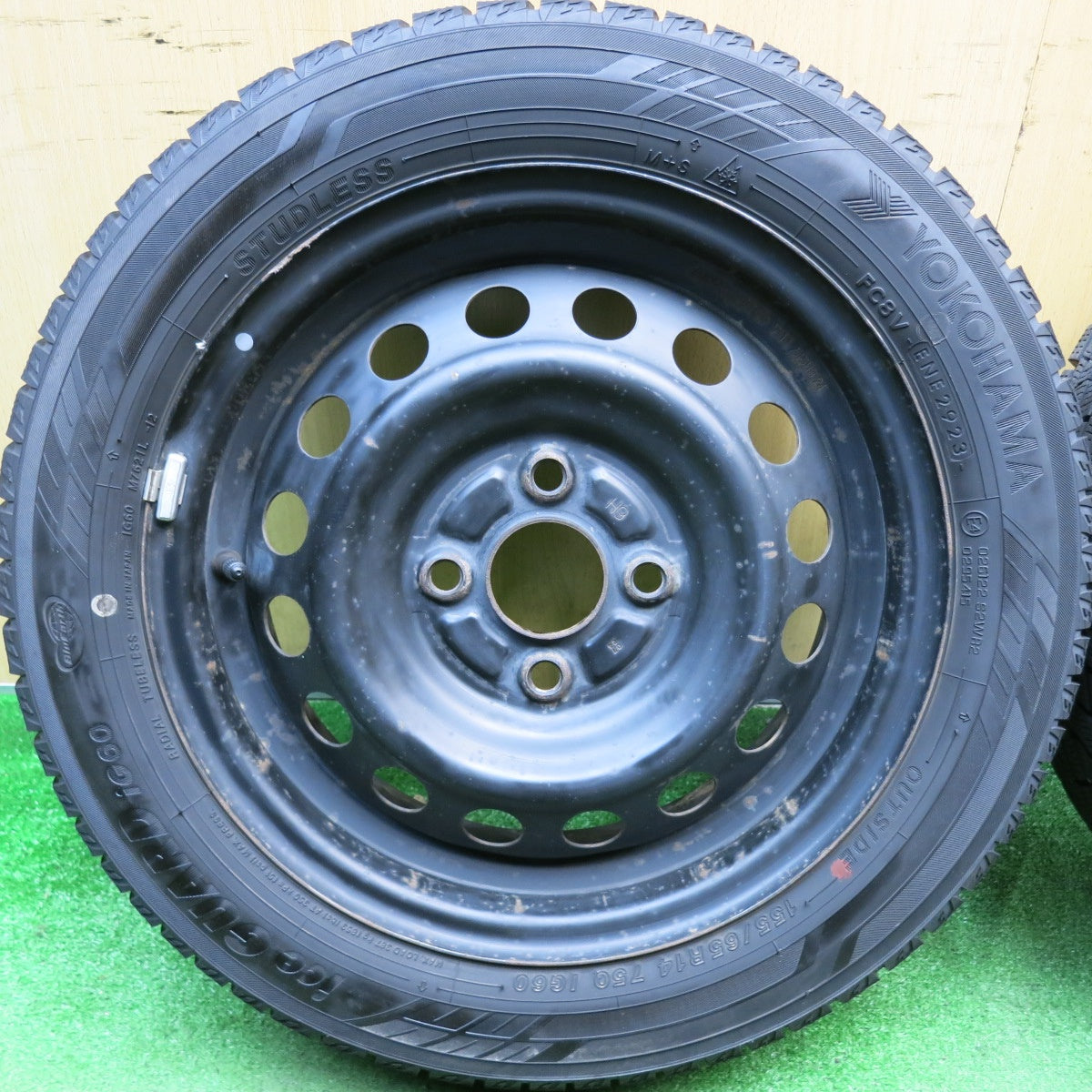 バリ溝！23年！8.5分★スタッドレス 155/65R14 ヨコハマ アイスガード iG60 スチール ホイール 14インチ PCD100/4H★6050604HAス