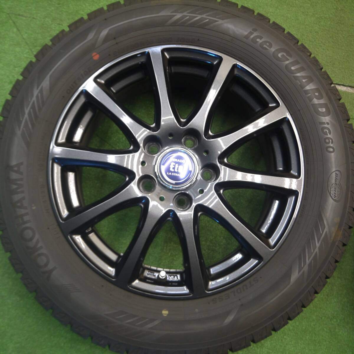 バリ溝！22年！キレイ！9.5分★スタッドレス 215/60R16 ヨコハマ アイスガード iG60 TIRADO Eta LA STRADA 16インチ PCD114.3/5H★5020510Hス