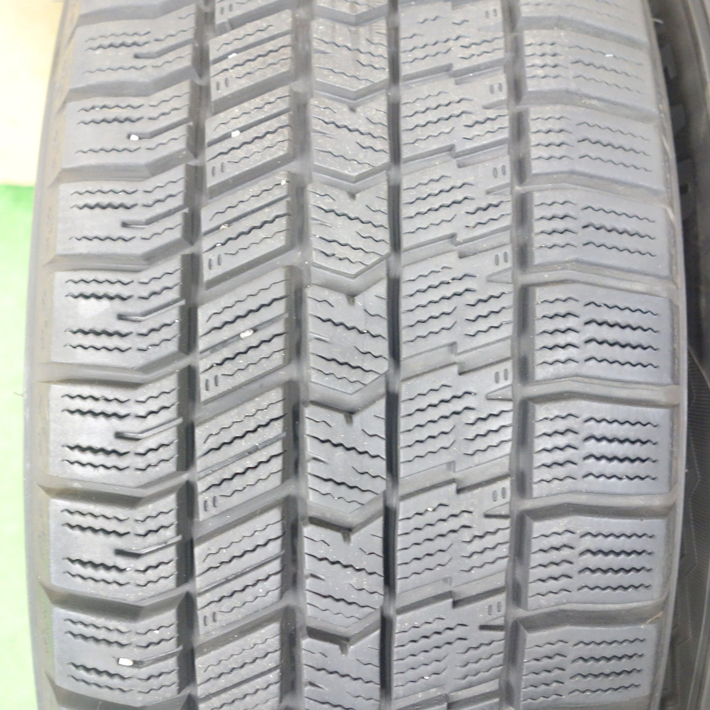 バリ溝！22年！キレイ！9分★スタッドレス 225/60R17 グッドイヤー アイスナビ8 ravrion RS01 ラブリオン 17インチ PCD114.3/5H★6021501KTス